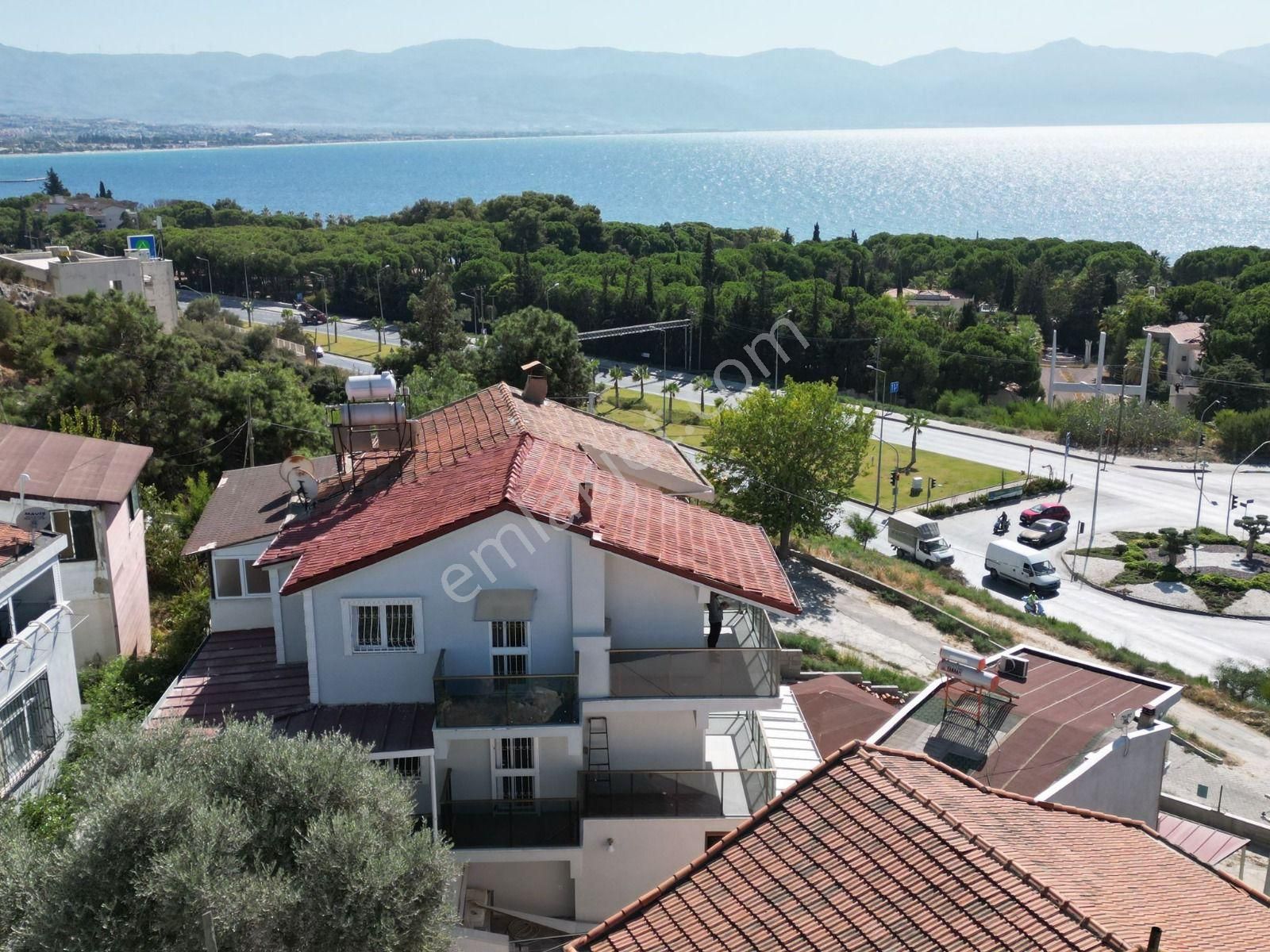 Kuşadası Değirmendere Satılık Villa Kusadası Değirmendere mevki 4+1 satılık dublex villa 