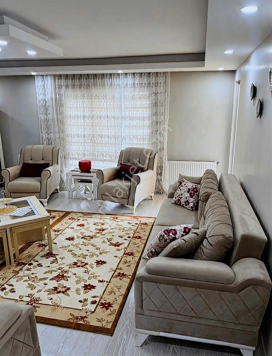 Küçükçekmece Söğütlü Çeşme Marmaraya Yakın Kiralık Daire ARI EMLAKTAN KİRALIK EŞYALI DAİRE