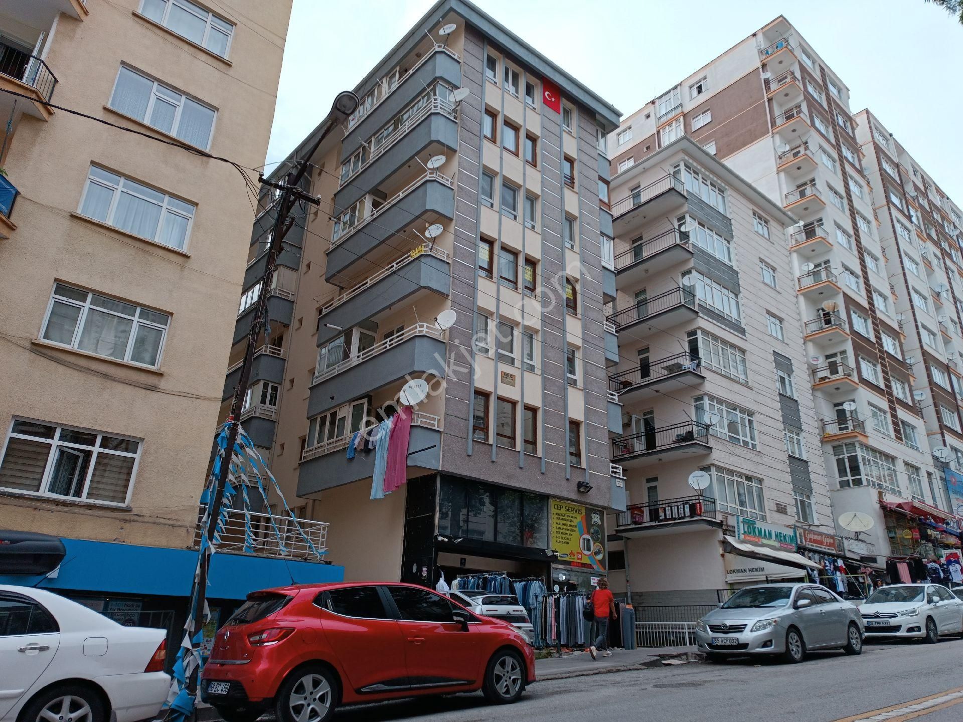 Yenimahalle Demetlale Satılık Daire ALİ BEY'DEN DEMETEVLER 1. CADDE ÜZERİNDE, OTOPARKLI, ÖN CEPHE, 2+1