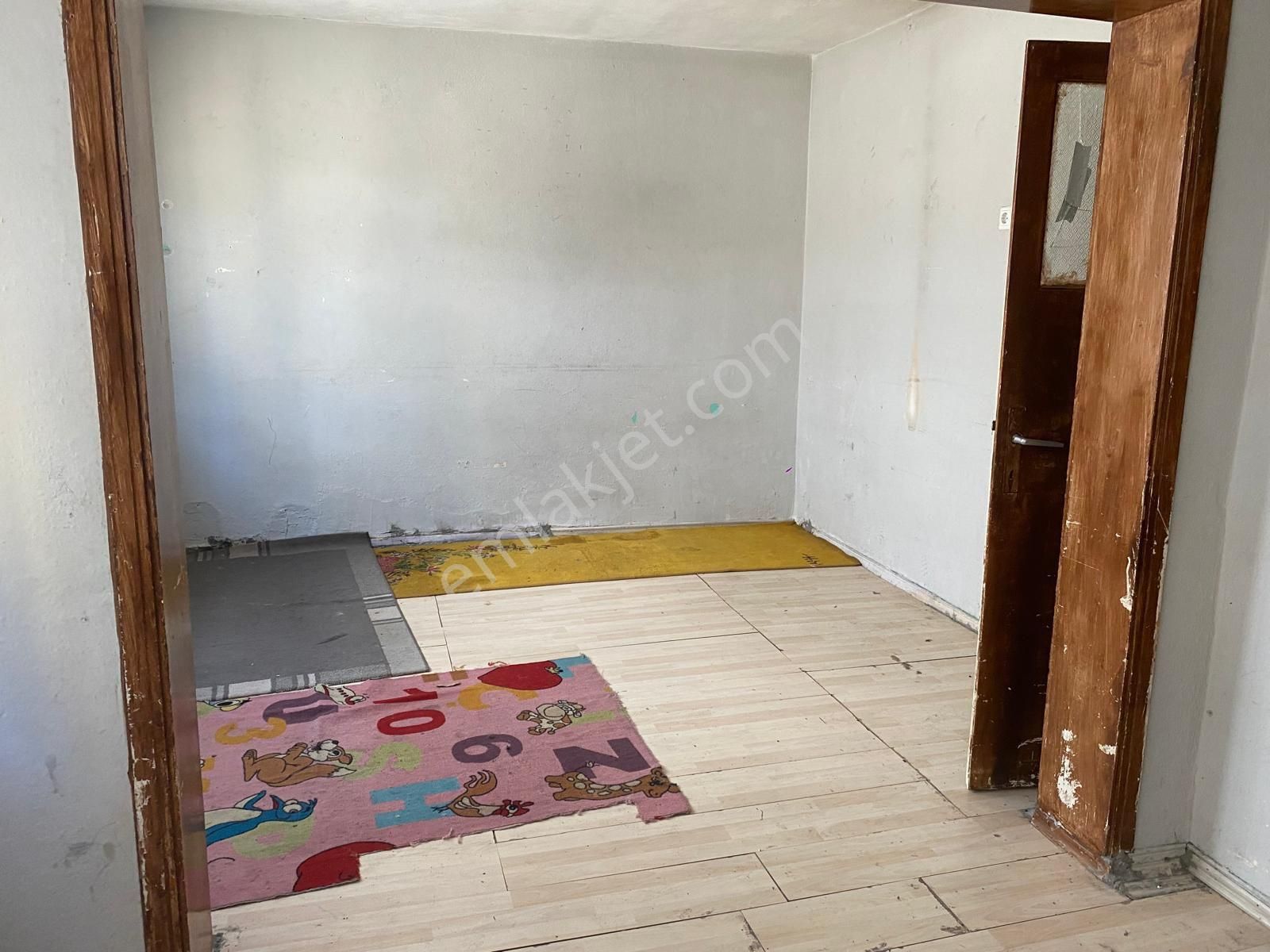 Saltoğlundan 2.5 Katlı Müstakil Bina - Görsel 23