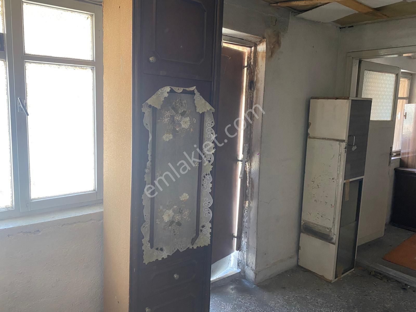 Saltoğlundan 2.5 Katlı Müstakil Bina - Görsel 18