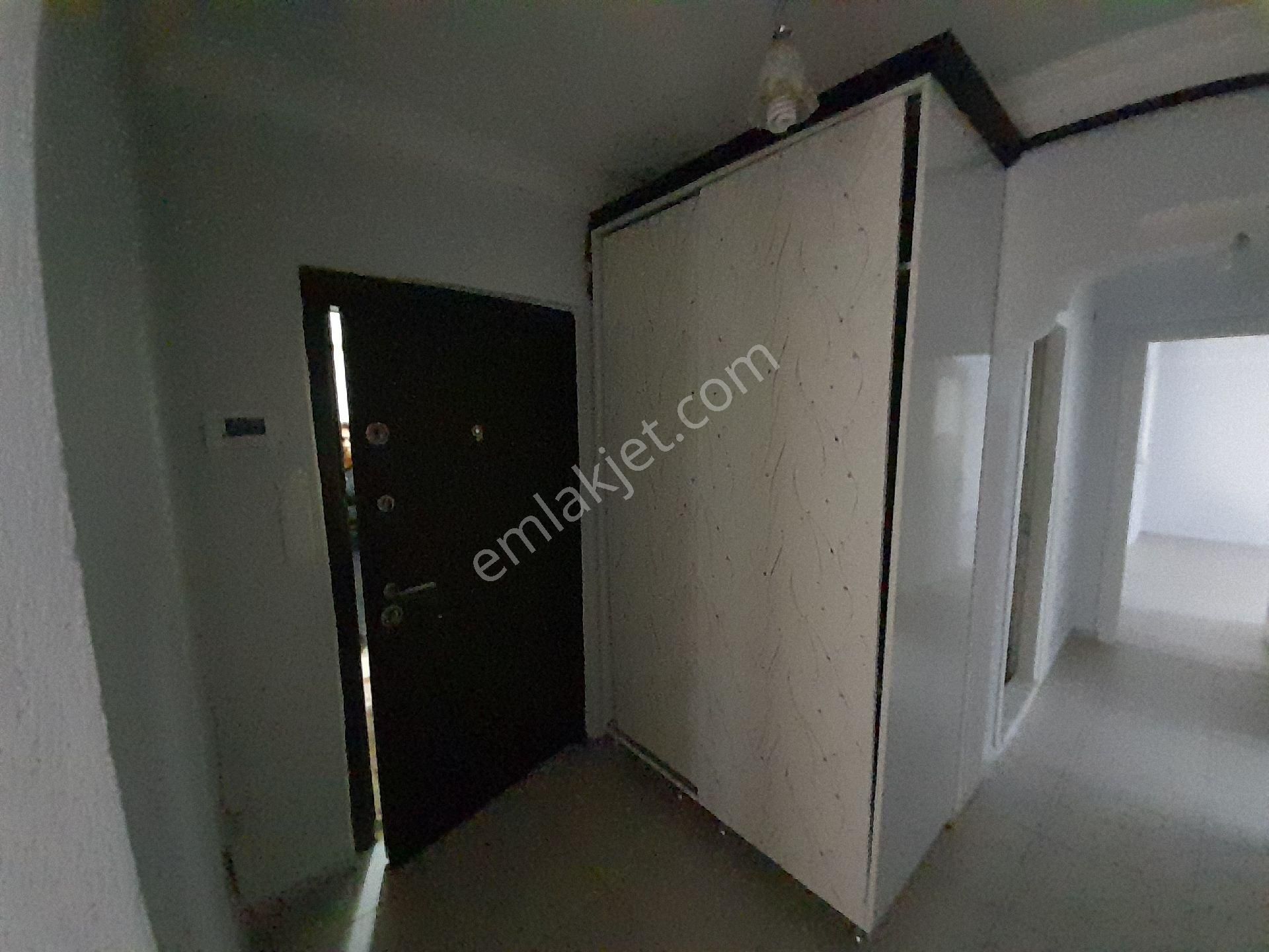 Nazilli Turan Kiralık Daire Turan Mah 3+1doğalgazlı Merkezi Konumunda Aile Apartmanı Kiralık Daire