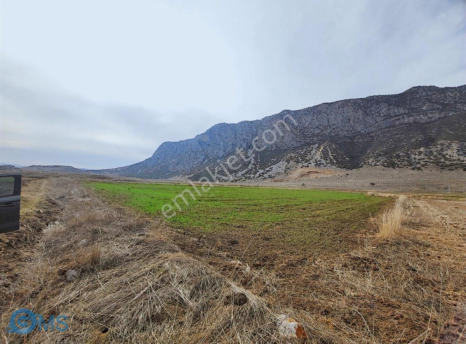 Burdur Yeşilova Alanköy De 2900m2 Yolu Suyu Mevcut Yatırımlık - Görsel 6