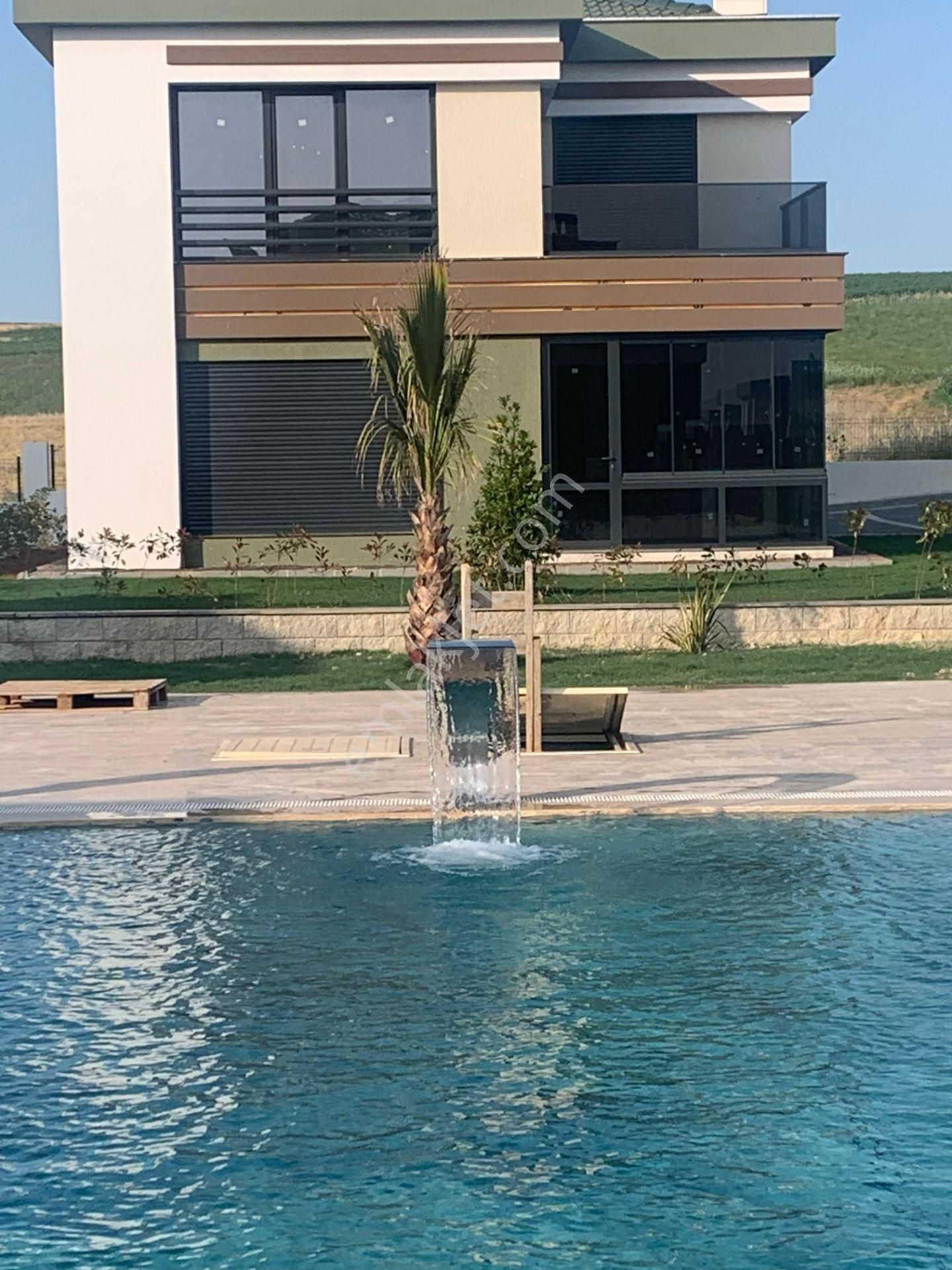 Tekirdağ Süleymanpaşa Da Nkü Hastanesi Yakınında Satılık Villar...