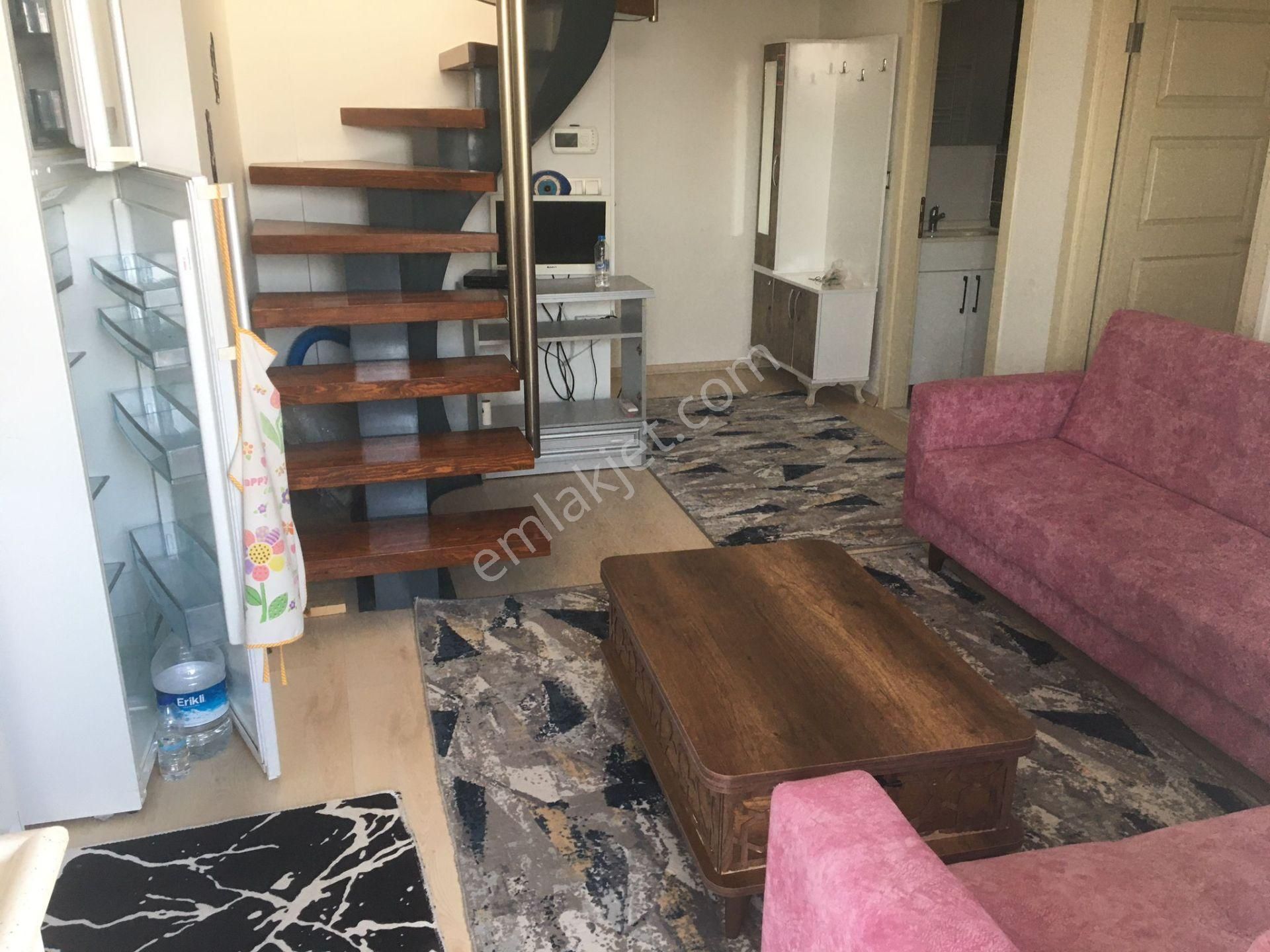 Çanakkale Merkez Barbaros Eşyalı Kiralık Daire Öğrenciye uygun Barbaros mahallesi Troya caddesi yakını 2 + 1 eşyalı dubleks kiralık daire