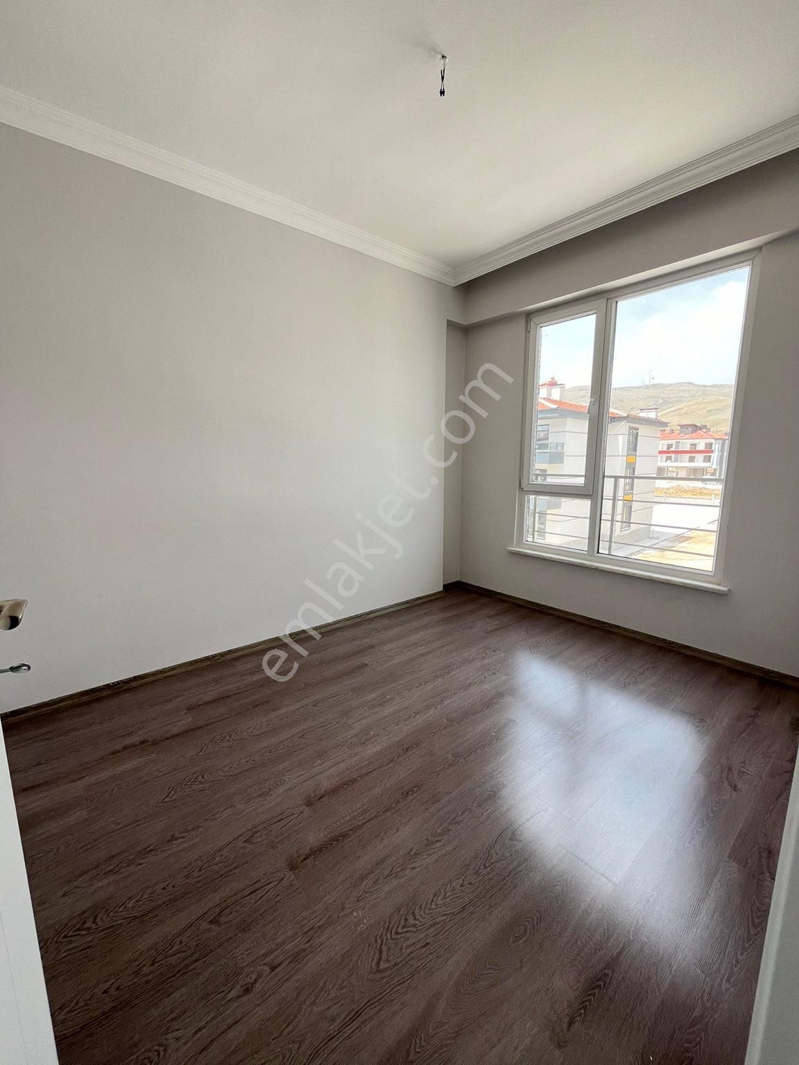 Kahramanlar Caddesi Yanı Süper Lüks Daireler - Görsel 14