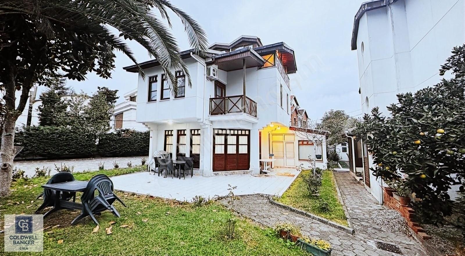 Yomra Kaşüstü Satılık Villa TRABZON YOMRA'DA DENİZE SIFIR SATILIK MÜSTAKİL VİLLA FIRSATI!