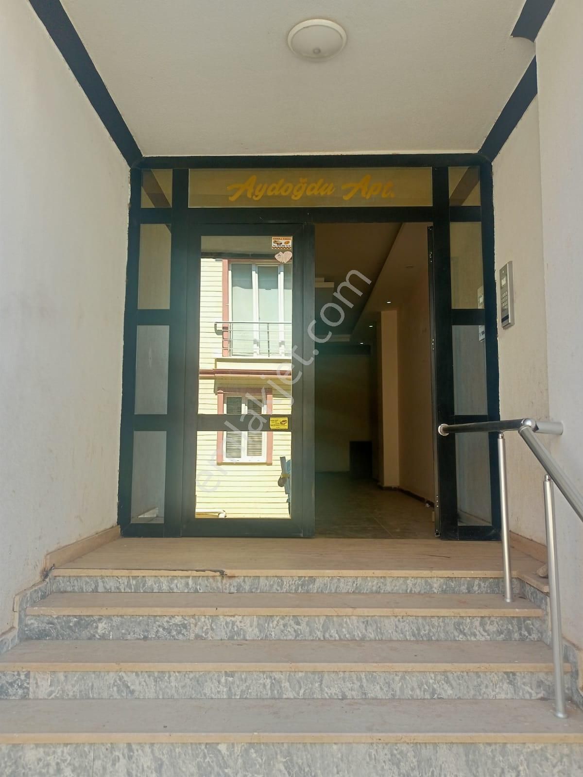 Gömeç Mithatpaşa Satılık Daire  MERKEZİ KONUMDA KAPALI MUTFAK 2+1 SATILIK HARİKA DAİRE