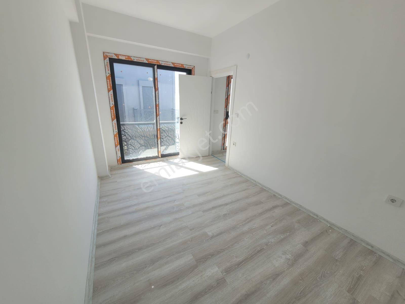 Sonsuz Deniz Manzaralı 3+1 Acil Satılık Sıfır Villa - Görsel 8