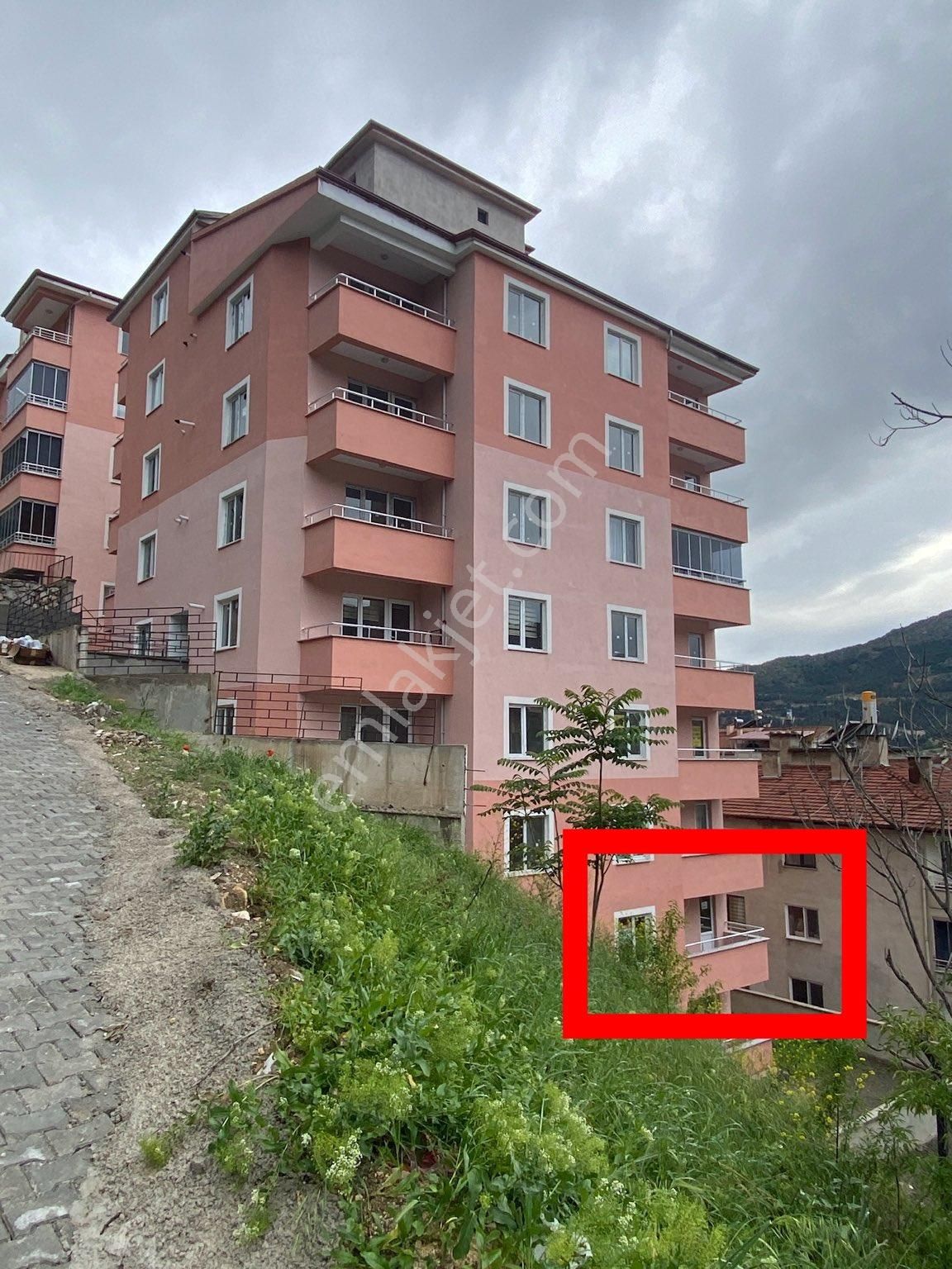 Amasya Merkez Kirazlıdere Kiralık Daire AMASYA MERKEZ KİRAZLIDEREDE KİRALI EŞYASIZ 1+1 DAİRE