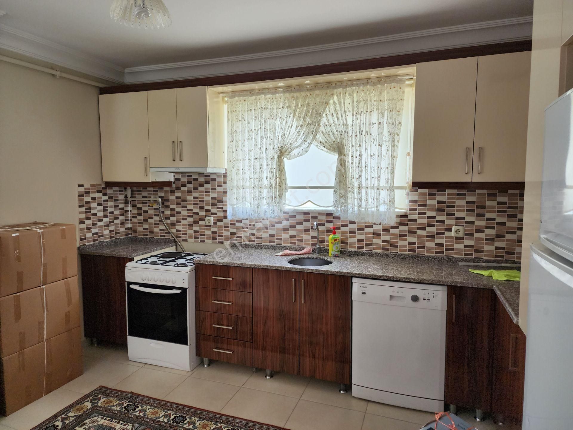 Edirne Merkez Şükrüpaşa Satılık Daire EDİRNE ŞÜKRÜPAŞA'DA SATILIK 3+1 DAİRE, ÜÇ CEPHE, İKİ GENİŞ BALKON