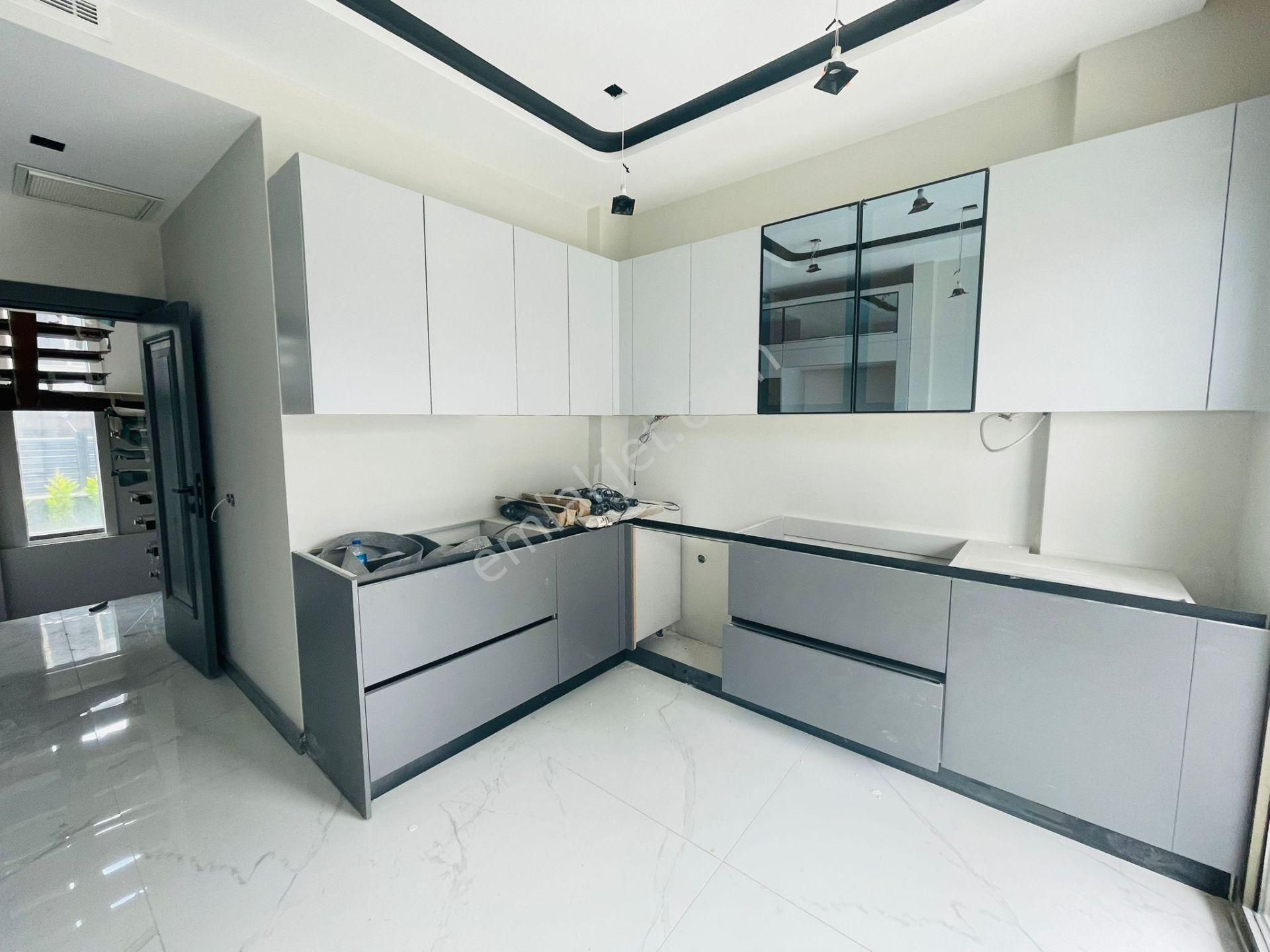 Manzara-guvenlık-özel Havuz-otopark-hamam-sauna-buhar Odası-asansor-500 M2 Bahçe-müstakil - Görsel 26