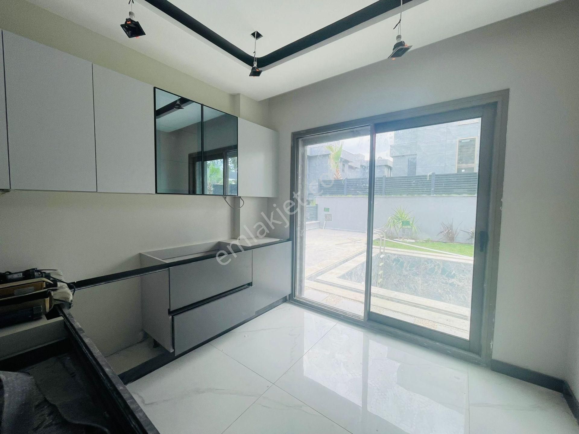 Manzara-guvenlık-özel Havuz-otopark-hamam-sauna-buhar Odası-asansor-500 M2 Bahçe-müstakil - Görsel 28