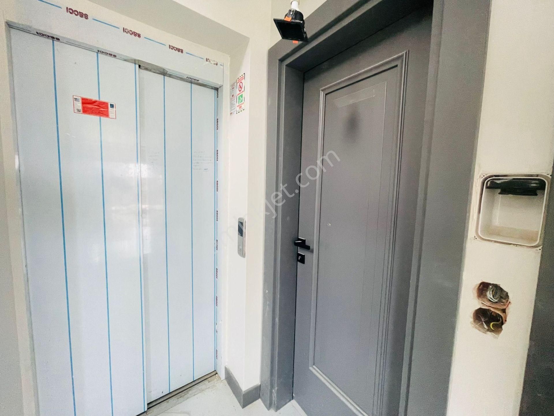 Manzara-guvenlık-özel Havuz-otopark-hamam-sauna-buhar Odası-asansor-500 M2 Bahçe-müstakil - Görsel 35