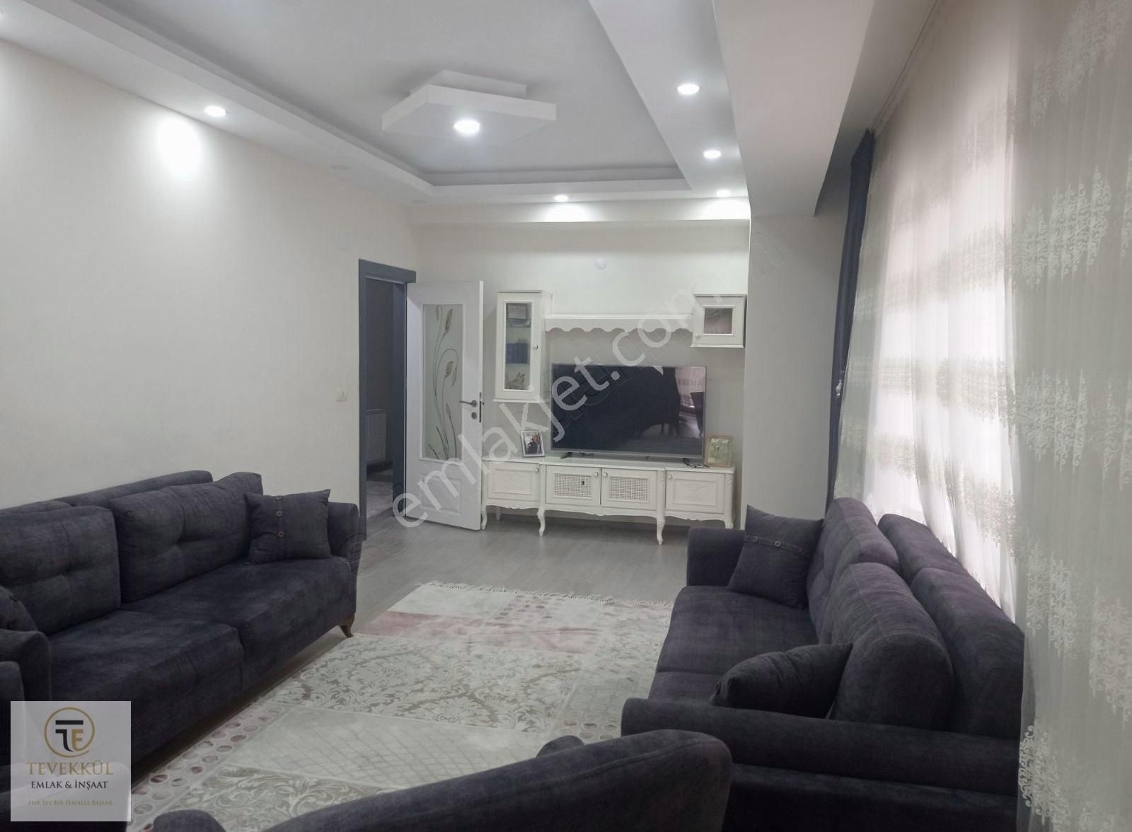 İpekyolu Şerefiye Satılık Daire SATILIK 3+1 DAİRE