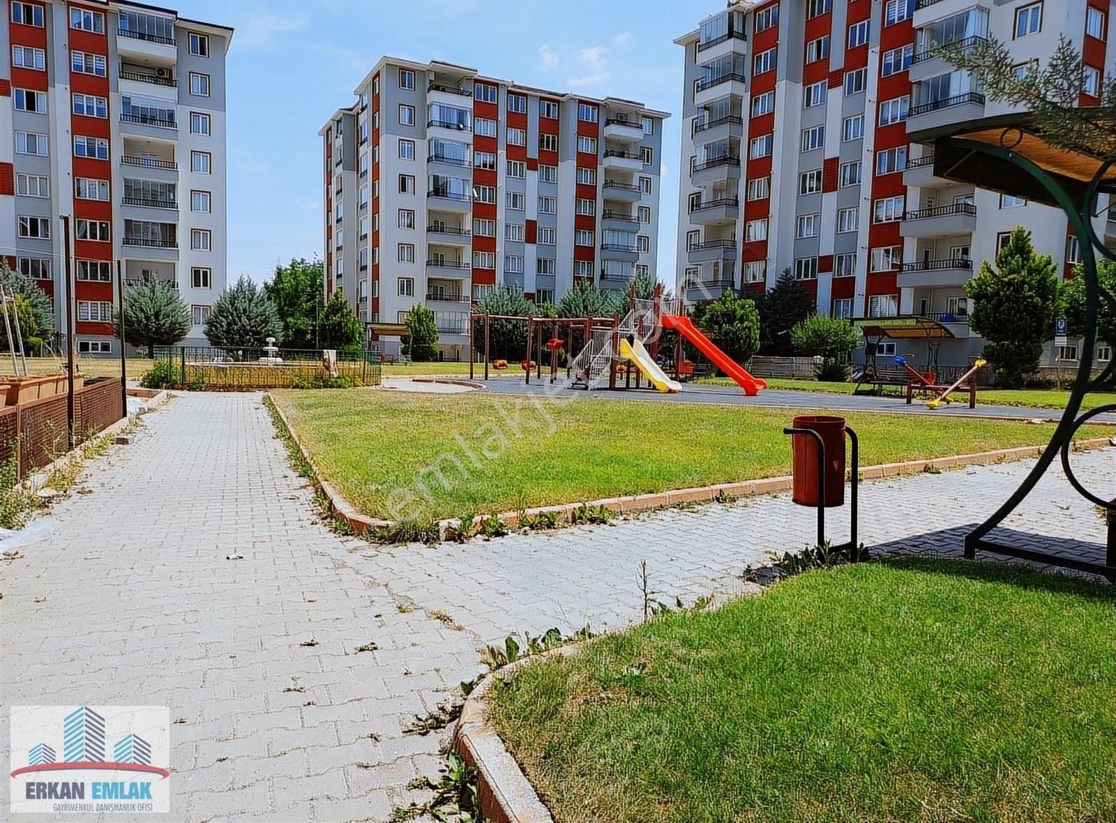 Yeşilyurt Bostanbaşı Satılık Daire ERKAN EMLAKTAN PRESTİJ MERKEZDE SATILIK ARAKAT 3+1 DAİRE