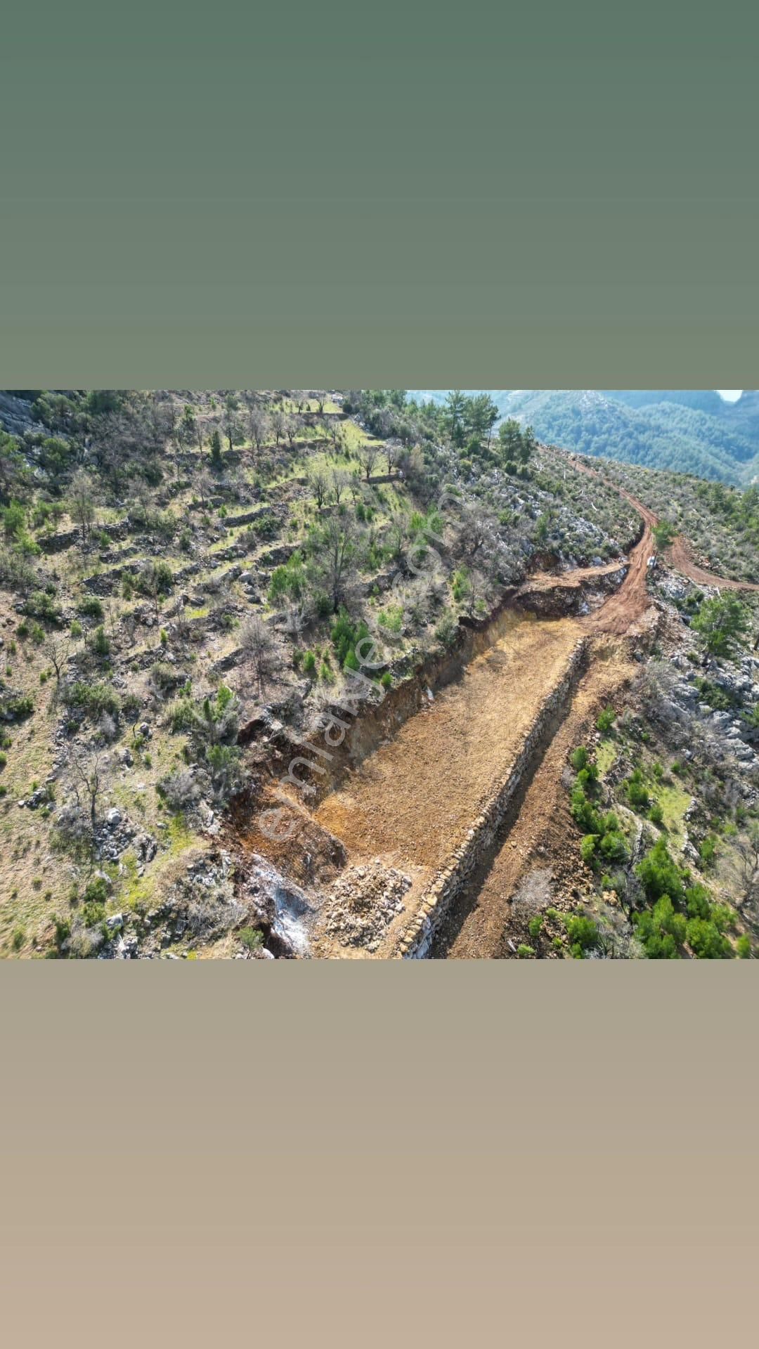 Alanya Fakırcalı Satılık Tarla  ALANYA FAKIRCALI MAHALLESİNDE HAFRİYATI YAPILMIŞ VAZİYETTE FUL MANZARALI ARAZİ