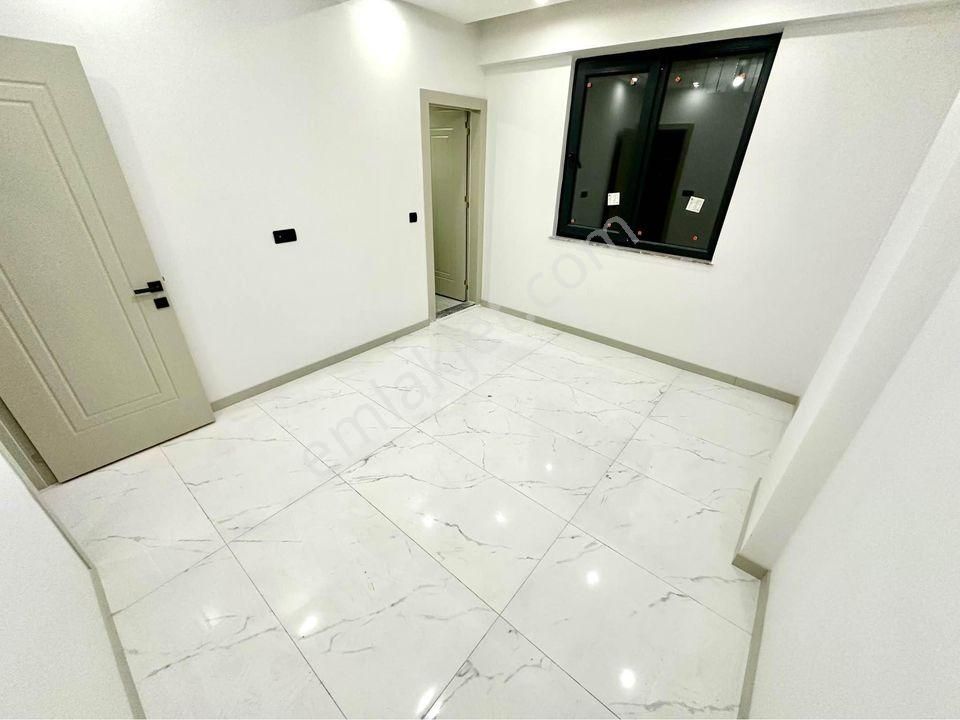 Esenyurt Koza Satılık Daire  Stylish 2+1 Flat for Sale in Istanbul - Prime Location!