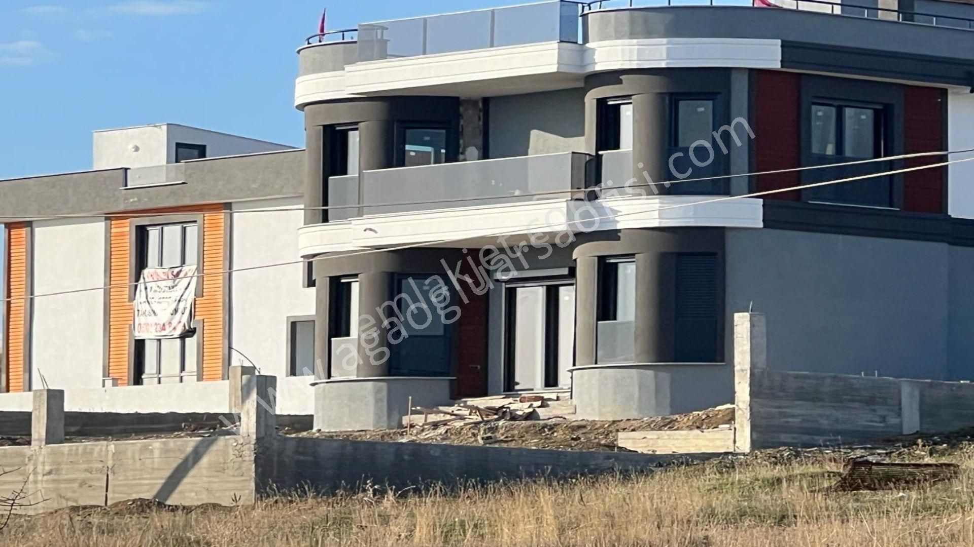 Şarköy İstiklal Satılık Villa İmarlı  Tekirdağ Şarköy'de Satılık Deniz Manzaralı İmarlı Arsa 290 m2