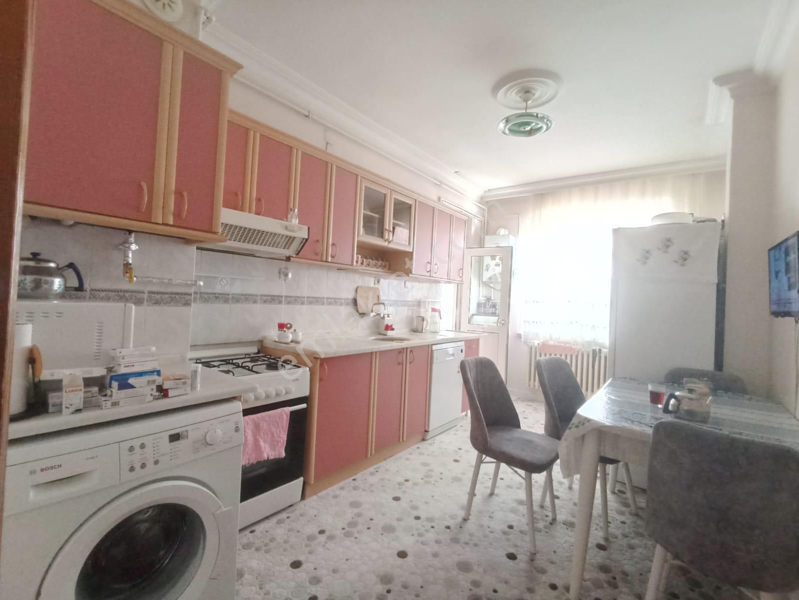 Selçuklu Esenler Satılık Daire  ARAS GYO'DAN KONYA GÖZ HASTANESİ YANI 3+1 BAKIMLI GENİŞ SATILIK DAİRE