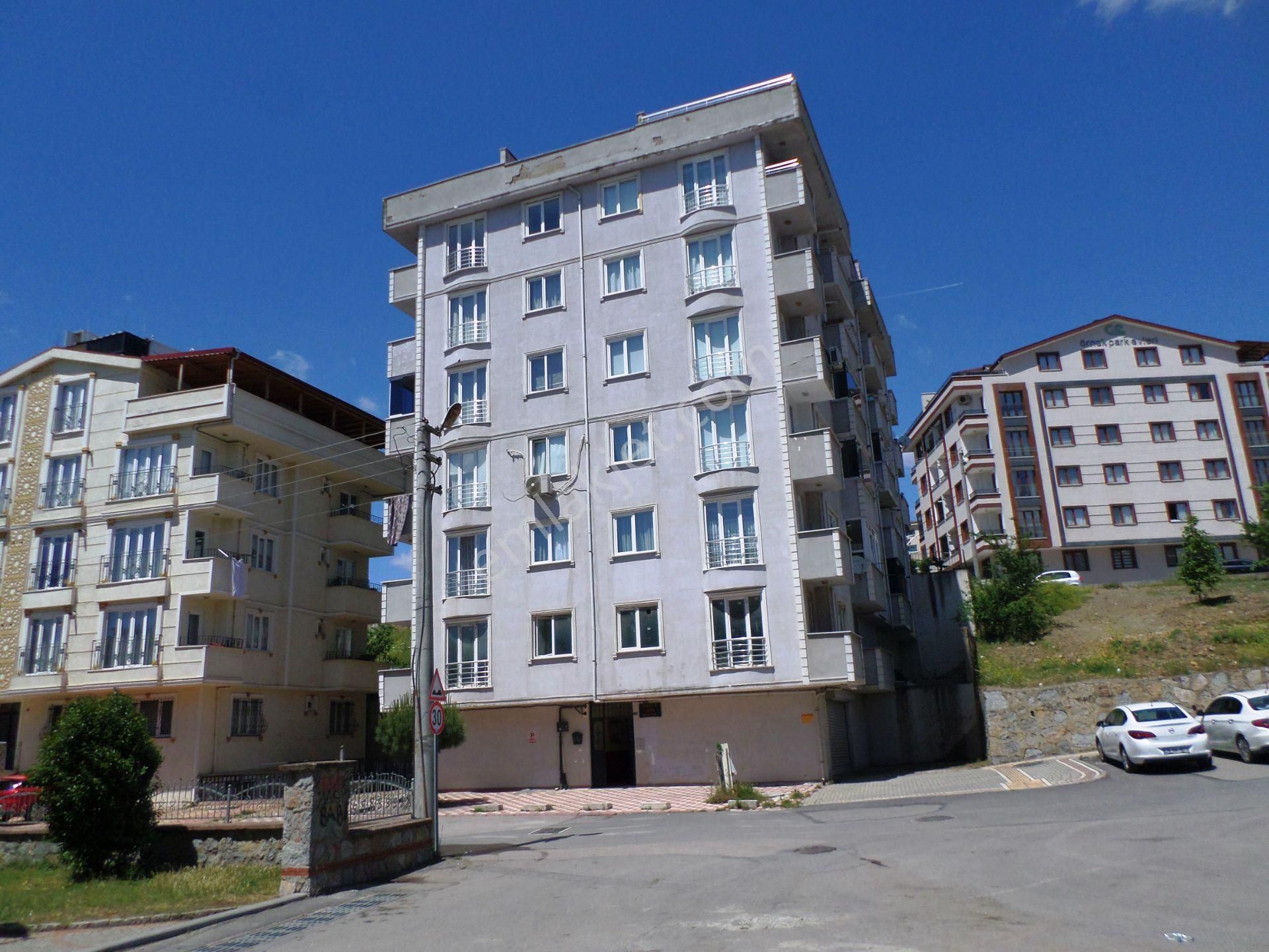 Gebze Barış Satılık Daire  GEBZE TÜBİTAK KARŞISI 8 YILLIK 1.KAT BALKONLU 95m2 SATILIK 2+1