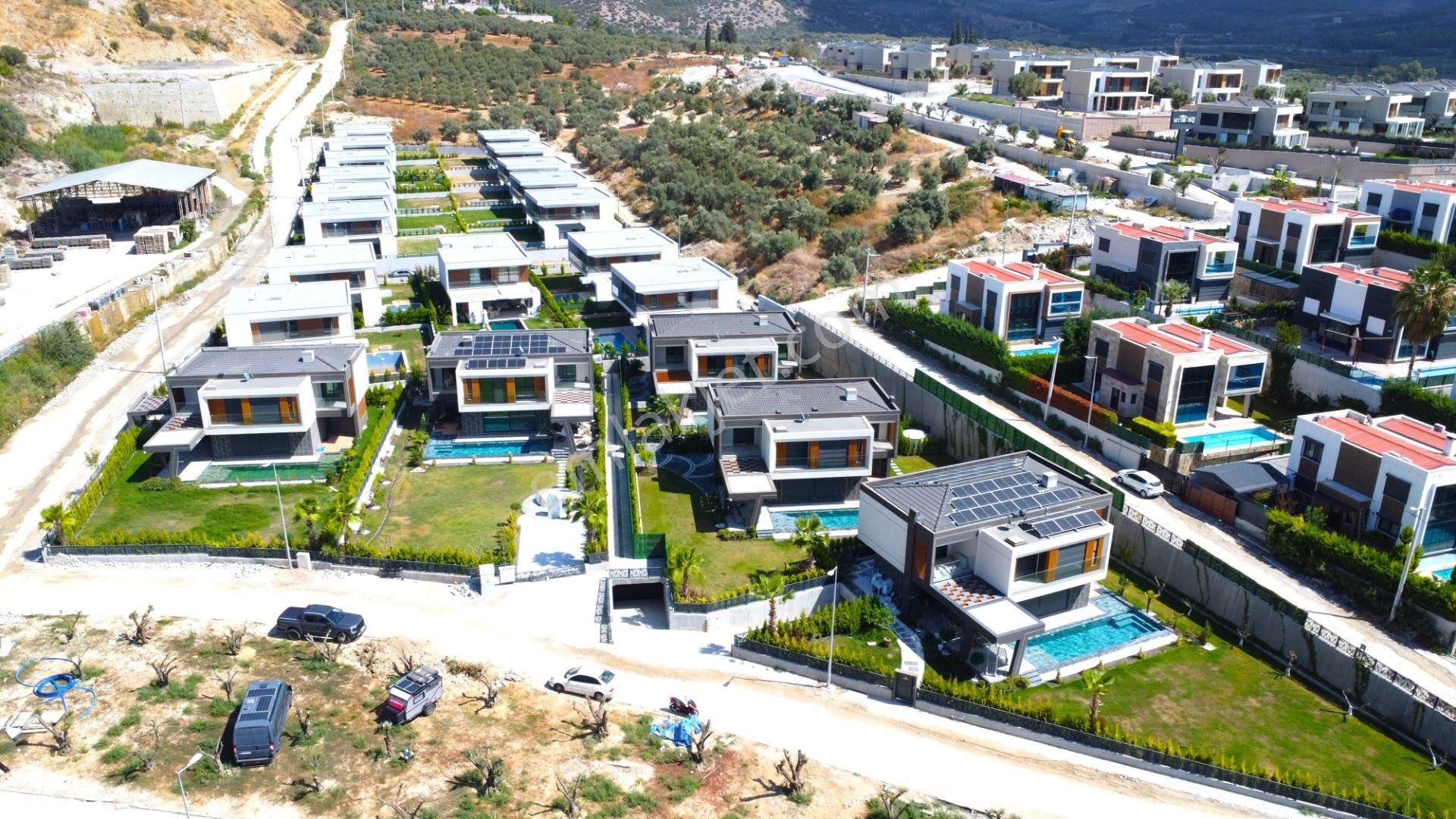 Kuşadası Değirmendere Satılık Villa Kuşadası Değirmenderede Ultra Lüks 5+1 Satılık Villa