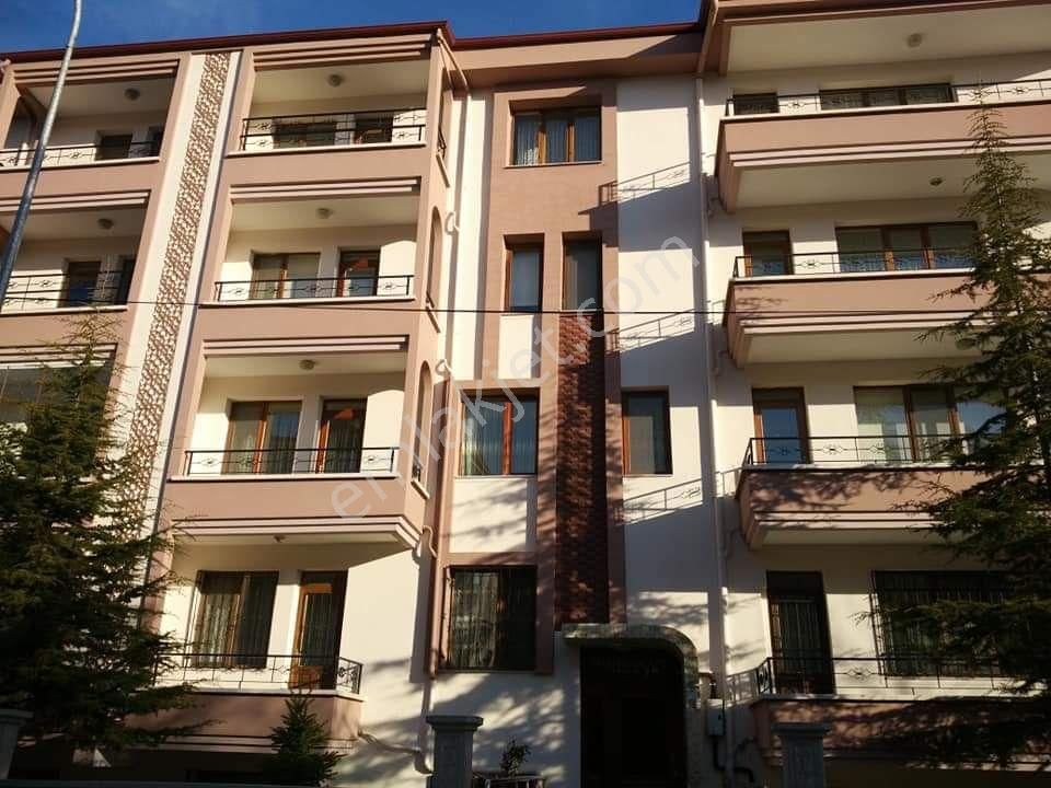 Afyonkarahisar Merkez Dumlupınar Kiralık Daire SAHİBİNDEN KİRALIK AFJETLİ-DOĞALGAZLI-OTOPARKLI BAKIMLI DAİRE