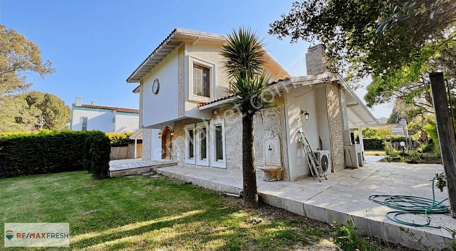 Urla Yağcılar Satılık Villa Urla Altınköy Sitesinde Satılık 4+1 Müstakil Dubleks Villa