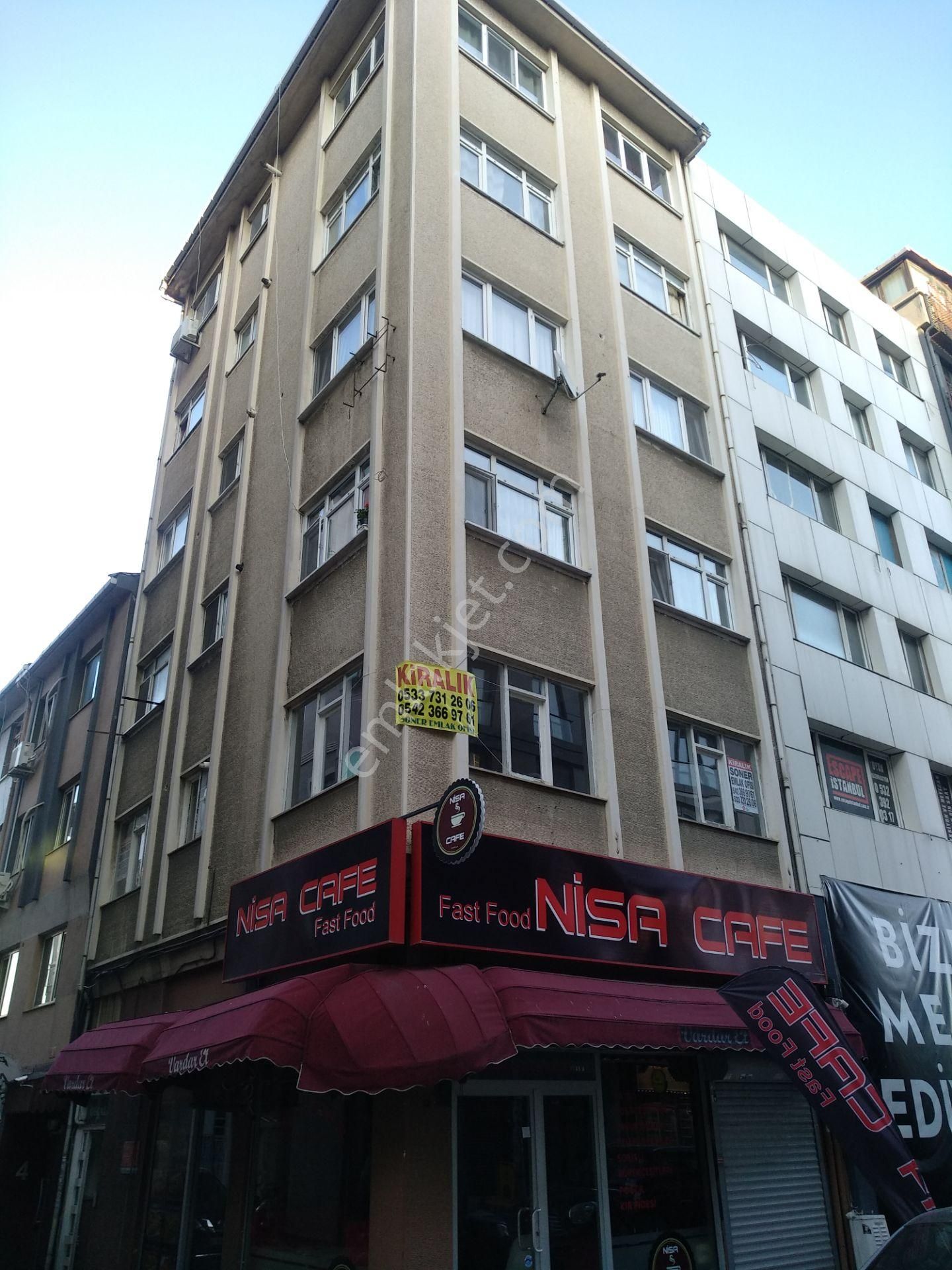 Kadıköy Osmanağa Satılık Daire  KADIKÖY KUŞDİLİ CADDESİNDE KÖŞE BAŞI 2+1 SATILIK DAİRE