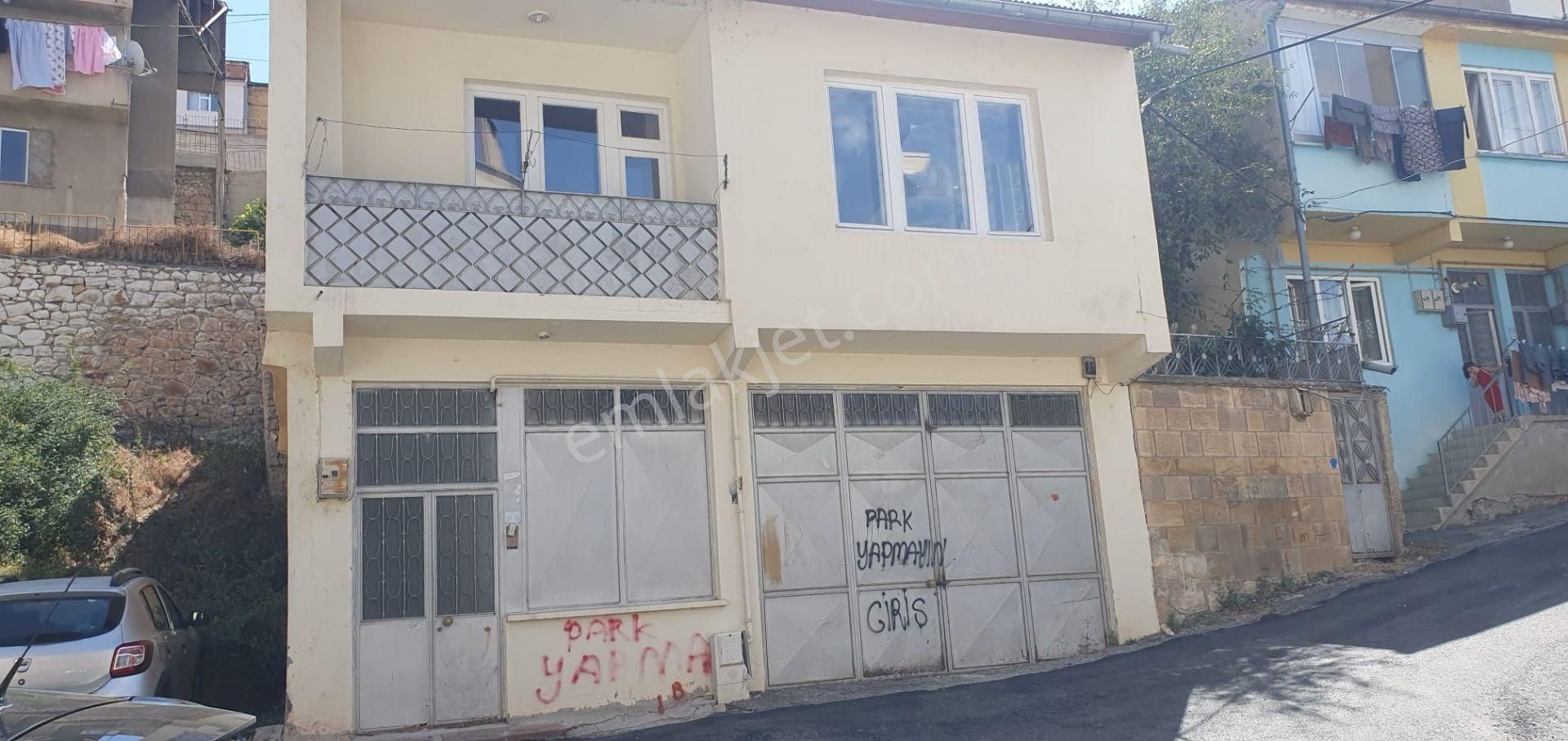 Bayburt Merkez Veysel Satılık Bina  ŞEHİR MERKEZİN DE SATILIK 2 KATLI YATIRIMLIK BİNA