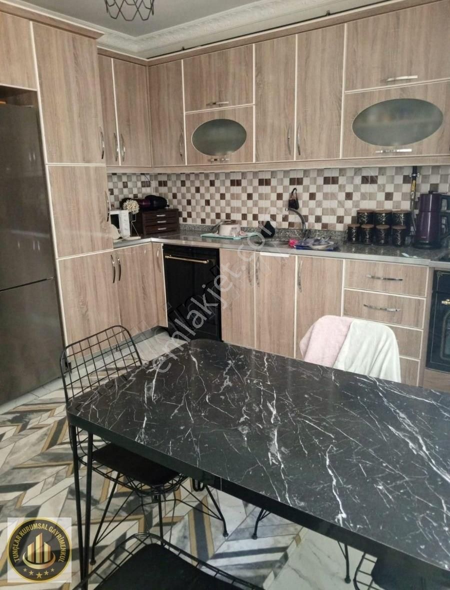 Bağlar Şeyh Şamil Satılık Daire [SEZER]BAĞLAR PEYNİR PAZARI CADDESİNDE SATILIK 3+1 BETA DAİRE