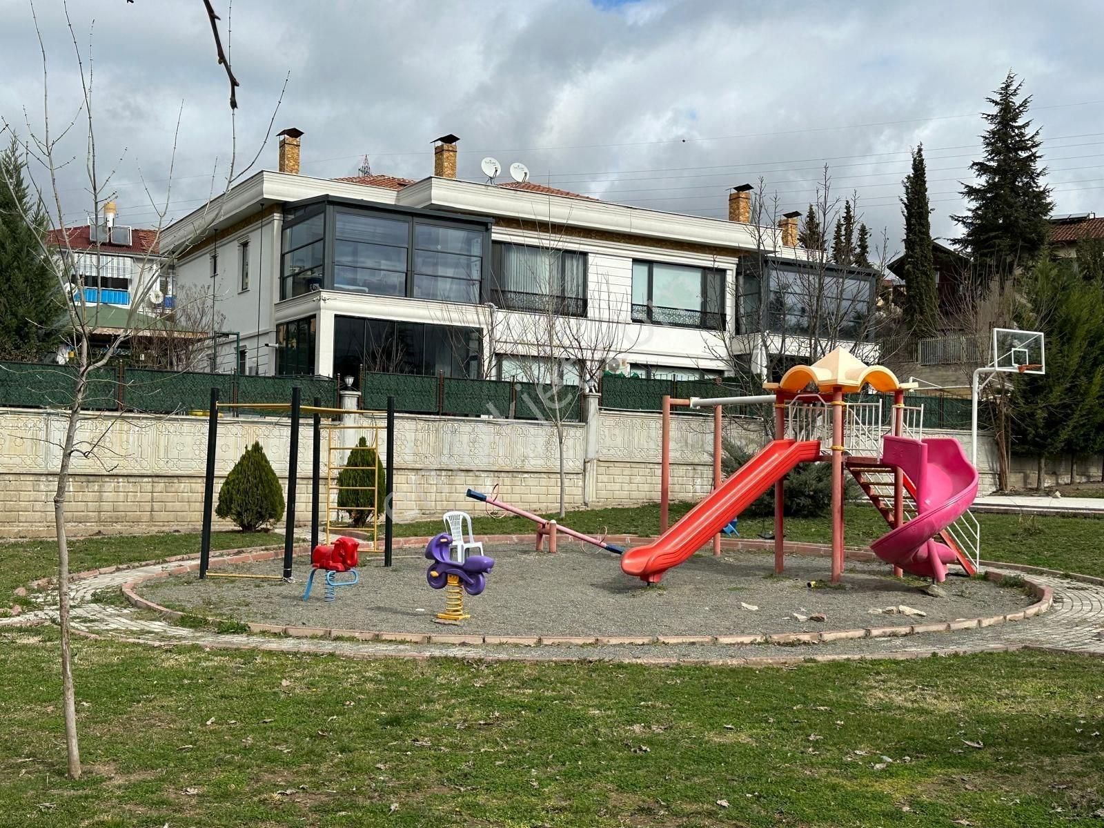 Tokat Merkez Bahçelievler Satılık Villa VADİ EMLAK'TA BAHÇELİEVLER MAHALLESİNDE SATILIK VİLLA