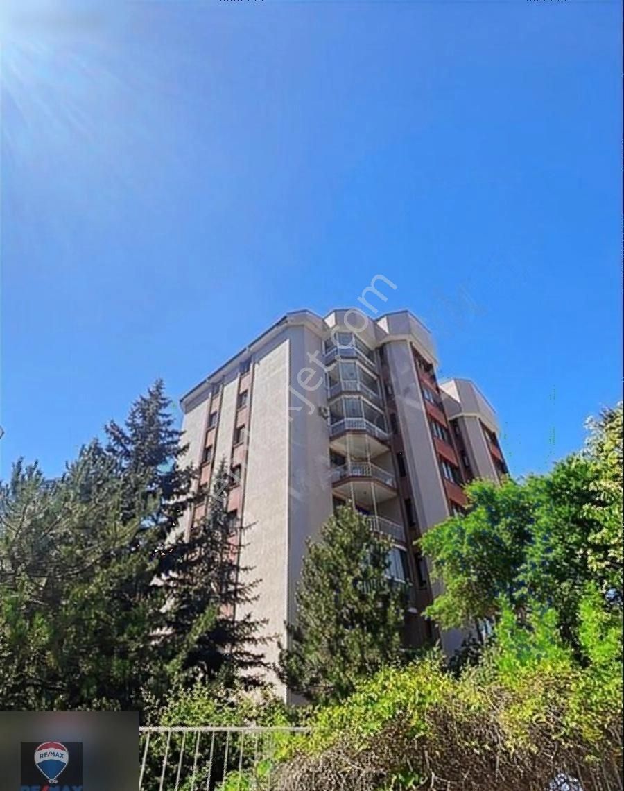 Çankaya Yukarı Dikmen Satılık Daire ORAN CEYKO SİTESİNDE İÇİ FULL YAPILI 3+1 SATILIK DAİRE