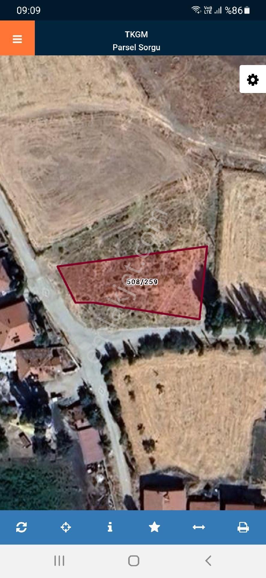 Sinanpaşa Akören Bld. (Bağdat) Satılık Villa İmarlı Akören Bağdat'ta muhteşem köşe konumlu yatırımlık fırsat arsalar