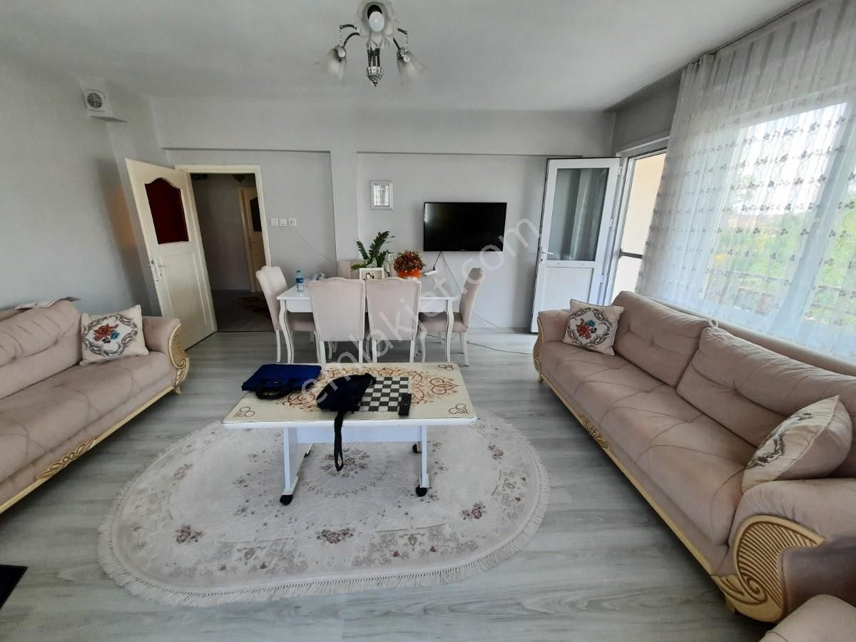 Havsa Cumhuriyet Satılık Daire Havsanın nezih bölgesinde satılık 3+1 140 m² masrafsız daire.
