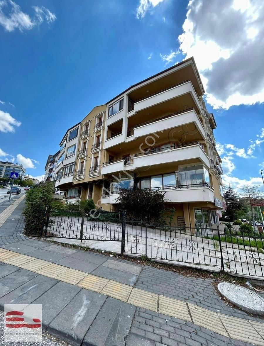 Çankaya Hilal Satılık Daire SATILIK, ÇANKAYA HİLAL MAHALLESİ TAYLAND CADDESİNDE 3+1