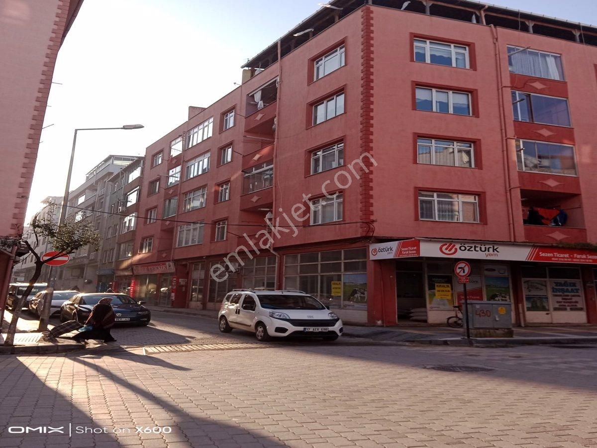 Biga Hamdibey Mahallesi Ön Cephe 2+1 Dairemiz Satılıktır.