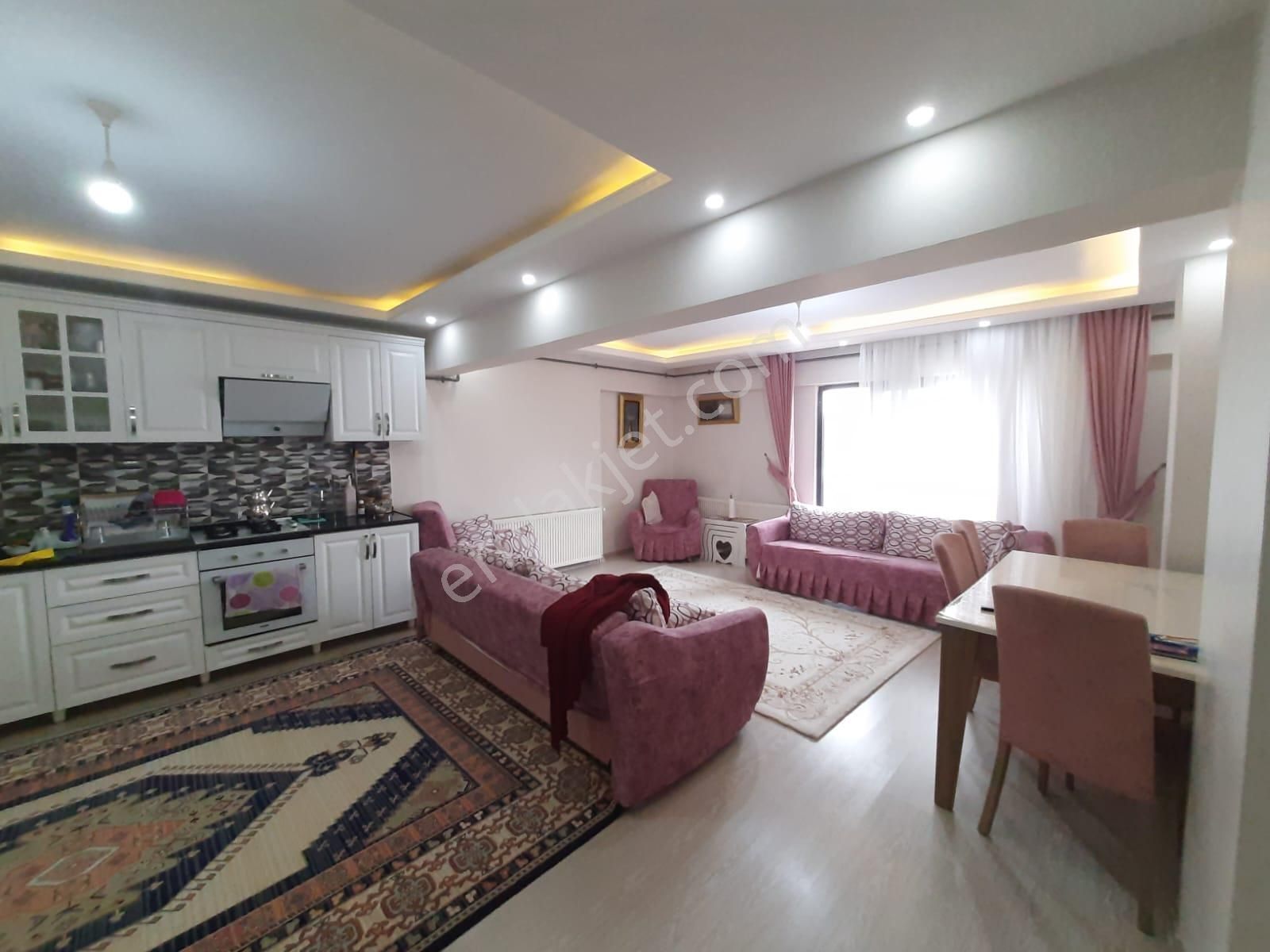 Termal Gökçedere Satılık Daire  YALOVA REMAX 'DAN TERMAL GÖKÇEDERE'DE SATILIK 5+1 DUBLEKS