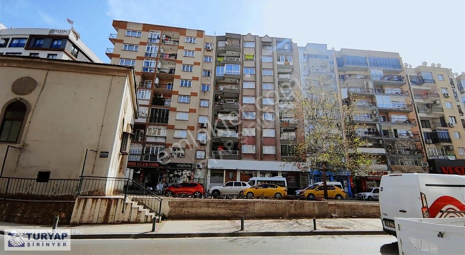 Konak Kocatepe Satılık Daire Konak Kocatepe Mh. İzmir Park Yakını Asansörlü 3+1 Satılık Daire