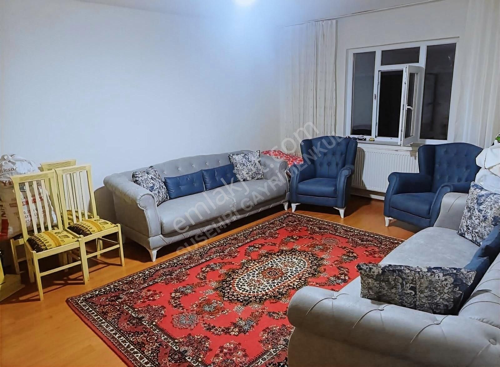 Suşehri Yalnızbağlar Satılık Daire SUŞEHRİ YALNIZBAĞLAR SATILIK 130 M2 3+1 DAİRE