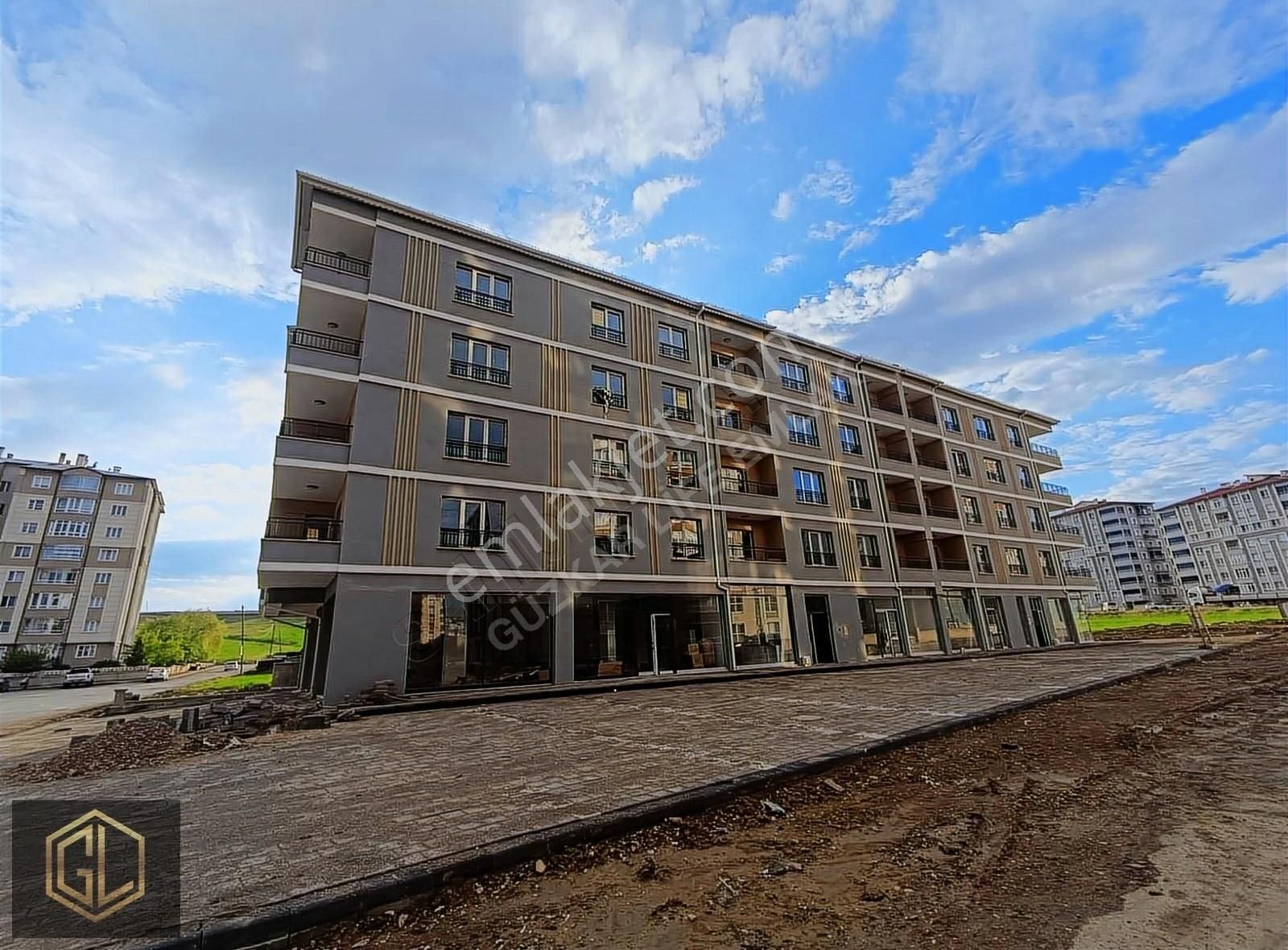 Sivas Merkez Diriliş Kiralık Dükkan & Mağaza GÜZKAR LIFE EMLAKTAN TUZLUGÖL'DE KİRALIK 400 m² KİRALIK DÜKKAN