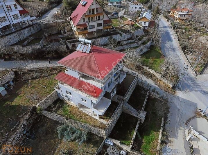 Toroslar Soğucak Satılık Müstakil Ev Tüzün'den Soğucak Yaylasında Teraslı Full Eşyalı İkiz Villa