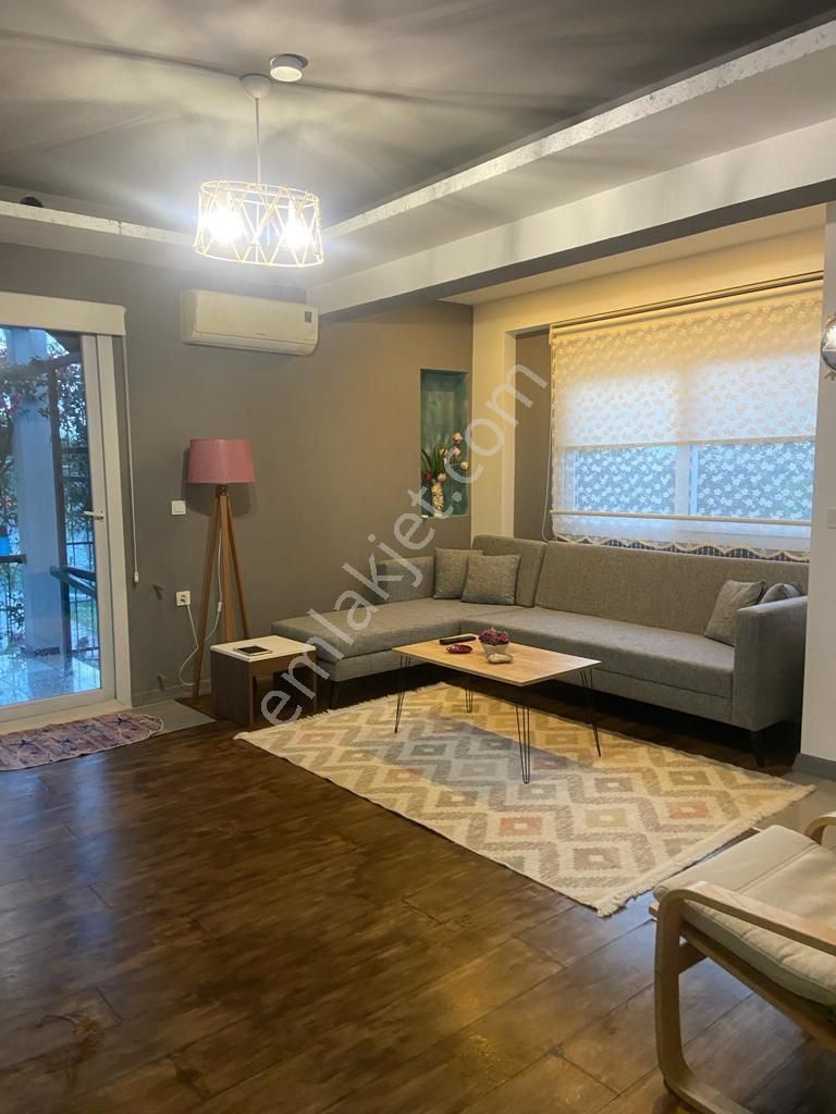 Muğla Bodrum Bahçe Katı Günlük Kiralık Daire Bodrum turgutreis deniz e 100mt full eşyalı daire