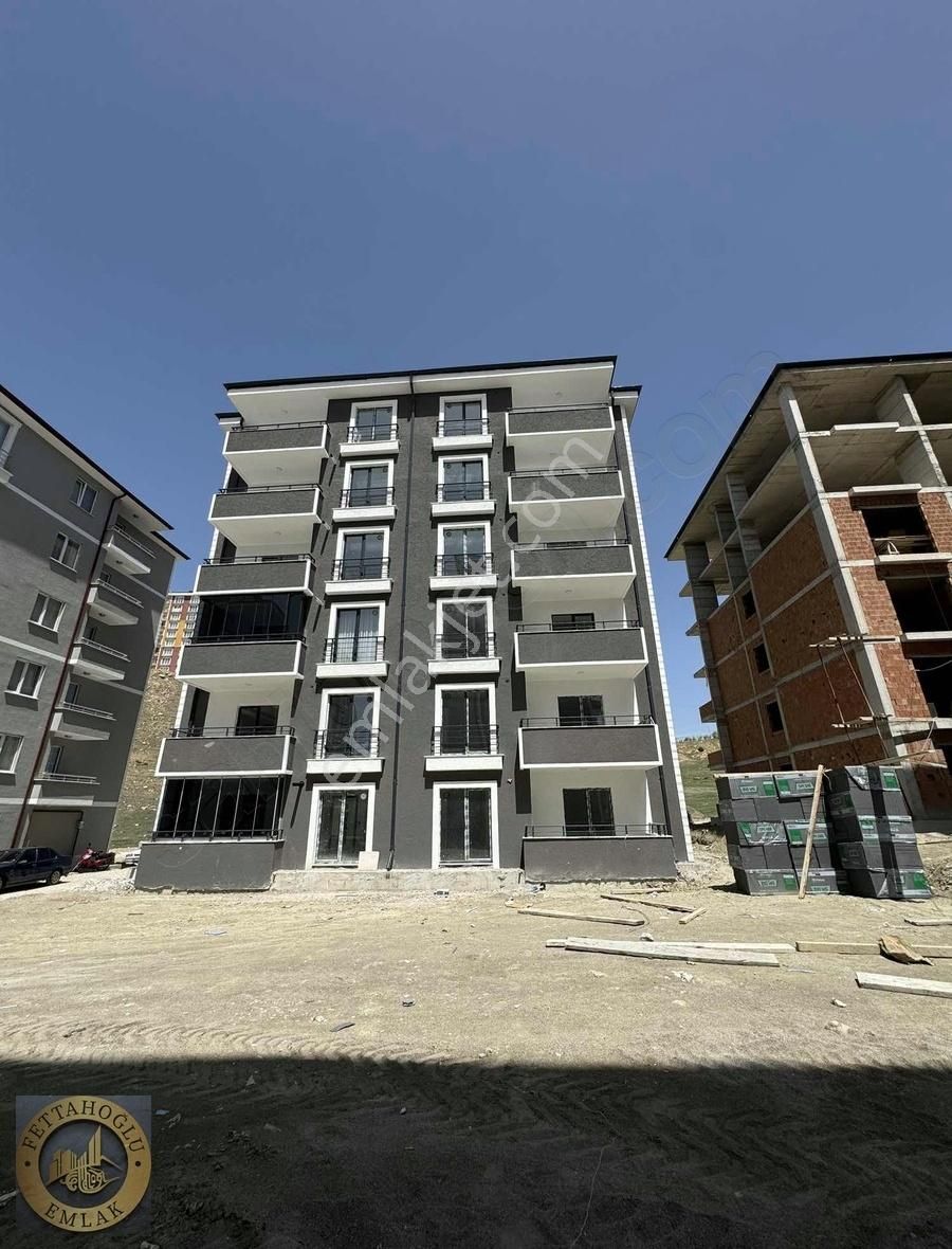 Bayburt Merkez Şingah Satılık Daire ESKİ HASTANE BÖLGESİNDE SATILIK 3+1 DAİRE