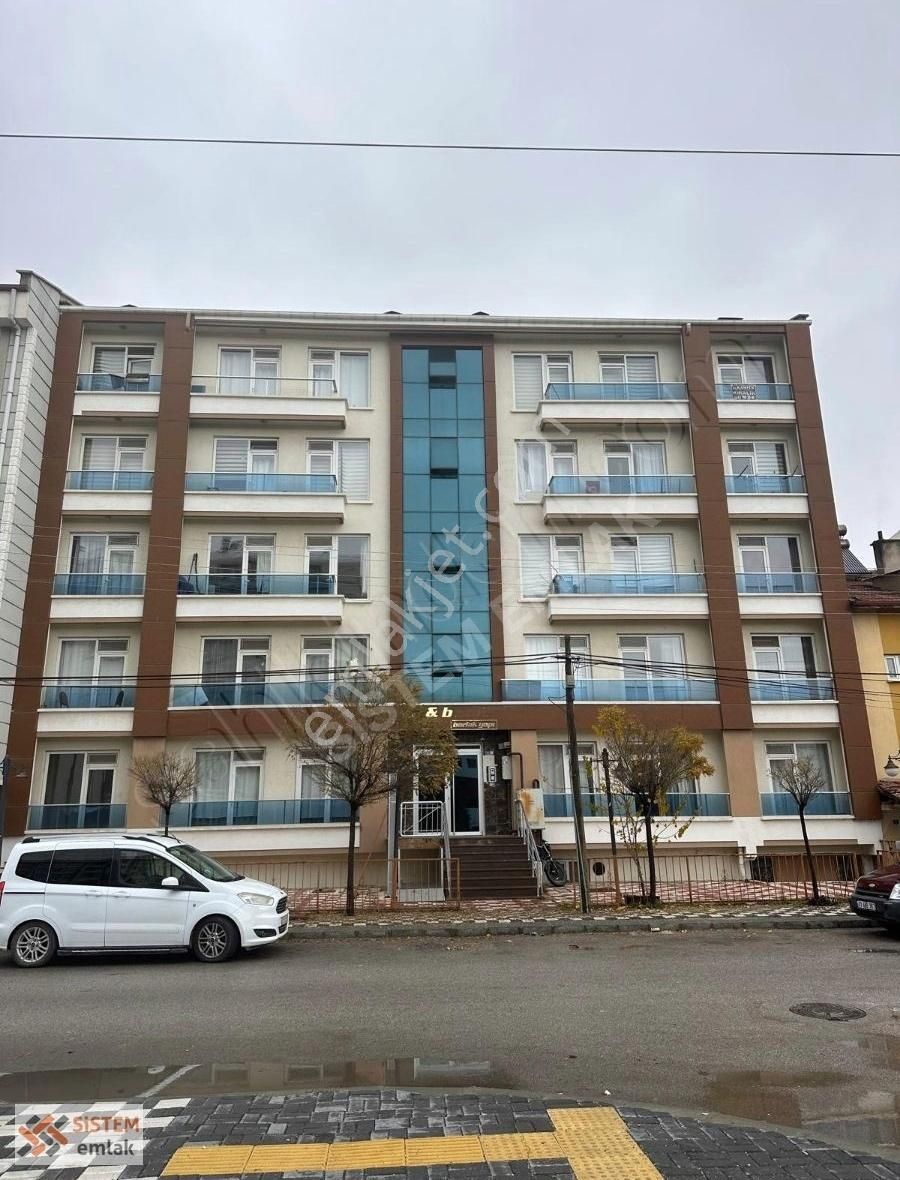 Afyonkarahisar Merkez Erenler Satılık Daire *ERENLER'DE AVM YANINDA 2+0 EŞYALI BALKONLU SATILIK DAİRE*