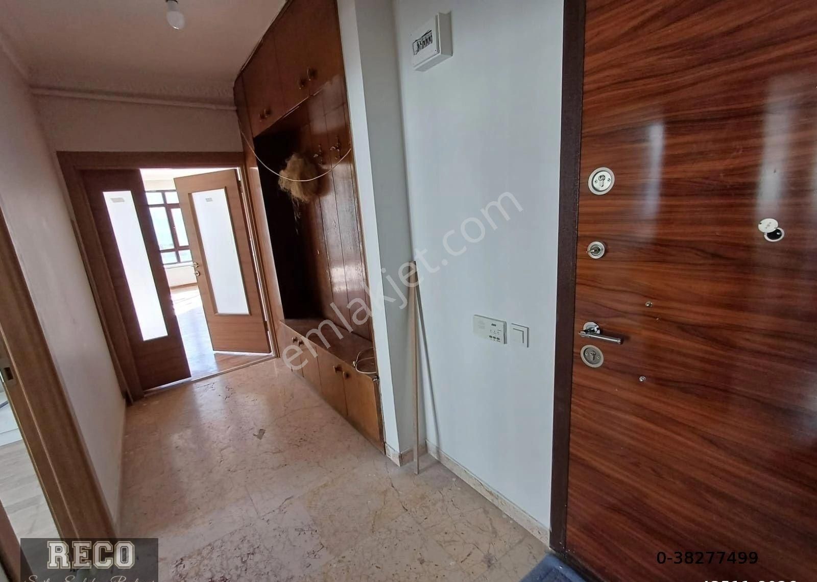 Çankaya Kazım Özalp Satılık Daire UĞUR MUMCU CADDESİ ÜZERİNDE*SATILIK*1.KAT*4+1*160M2