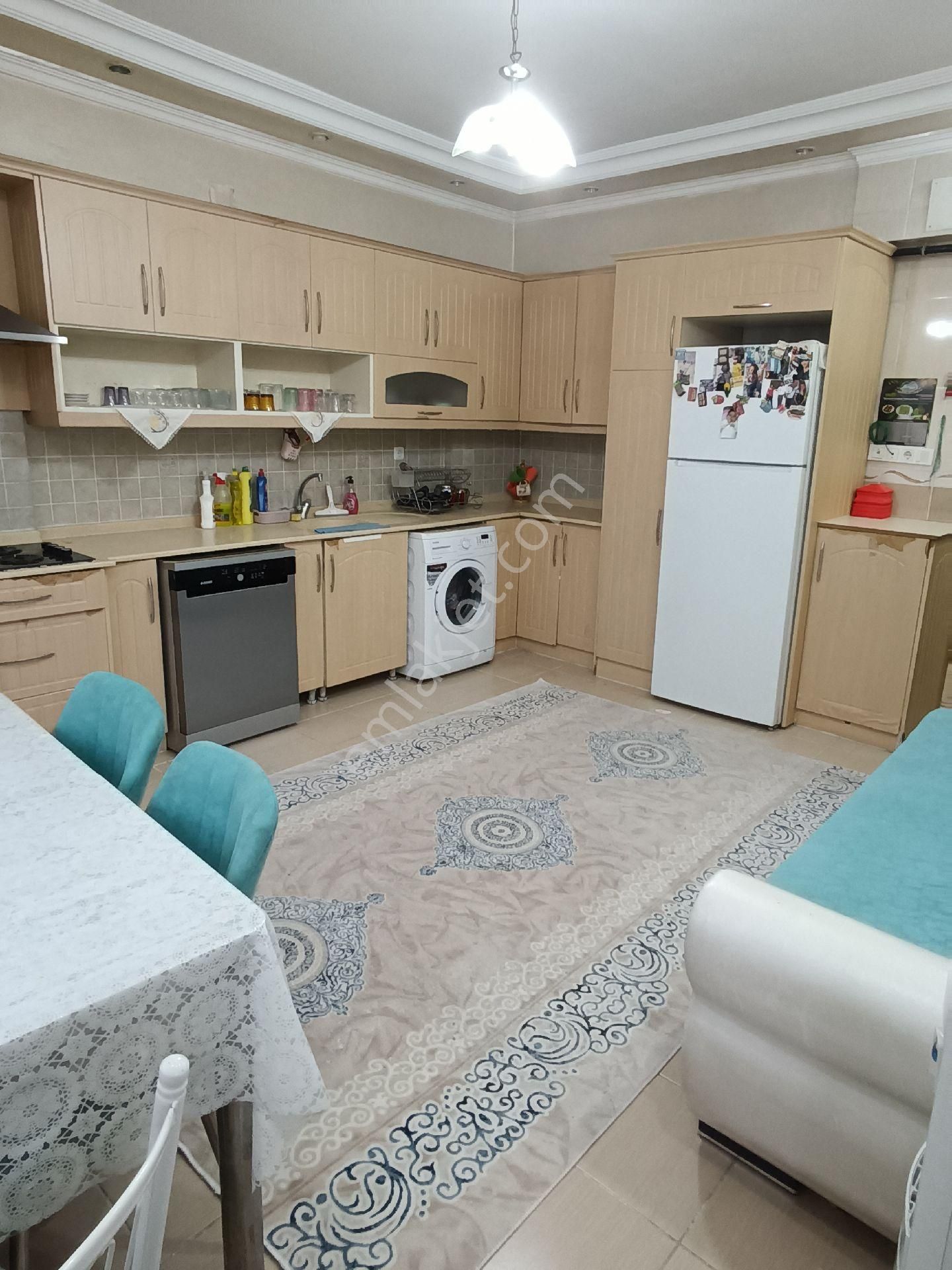 Kilis Merkez Doğan Güreş Paşa Satılık Daire BEŞEVLER DE SATILIK MÜKEMMEL GENİŞ 4+1 DAİRE 