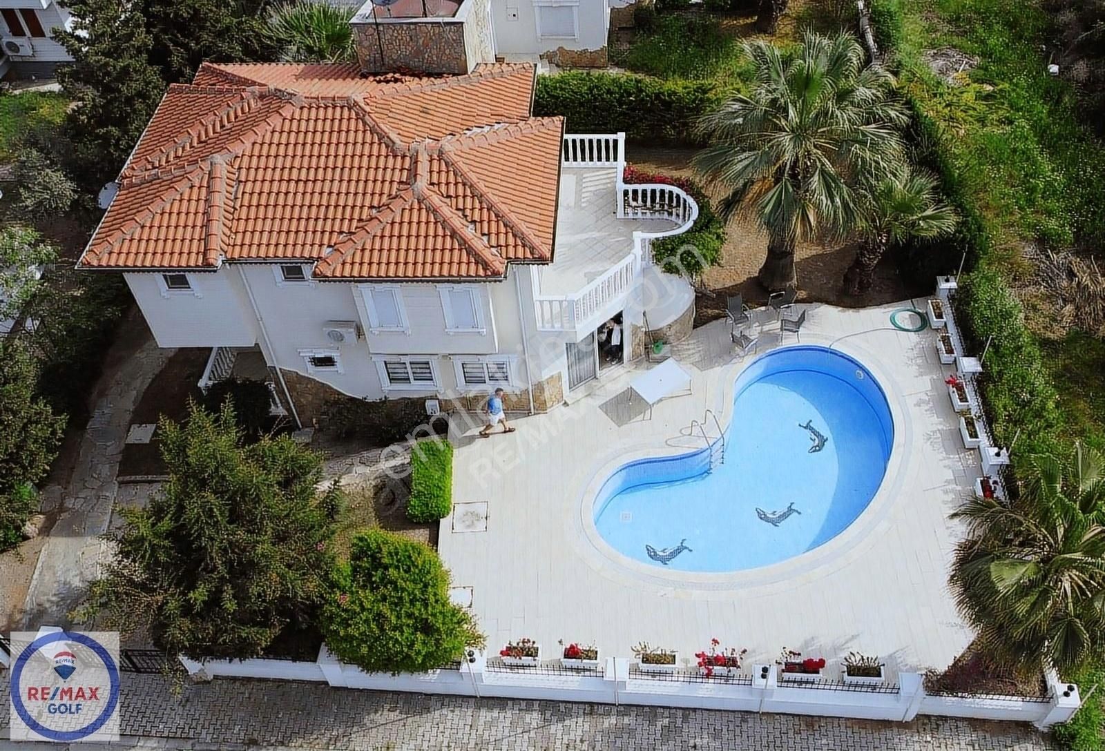 Antalya Serik Satılık Villa RE GOLF'TEN BELEK'TE MÜSTAKİL HAVUZLU & BAHÇELİ VİLLA