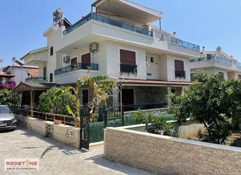 Menderes Çukuraltı Satılık Villa ÖZDERE ÇUKURALTI' NDA DENİZ MANZARALI SATILIK TRIPLEX VİLLA