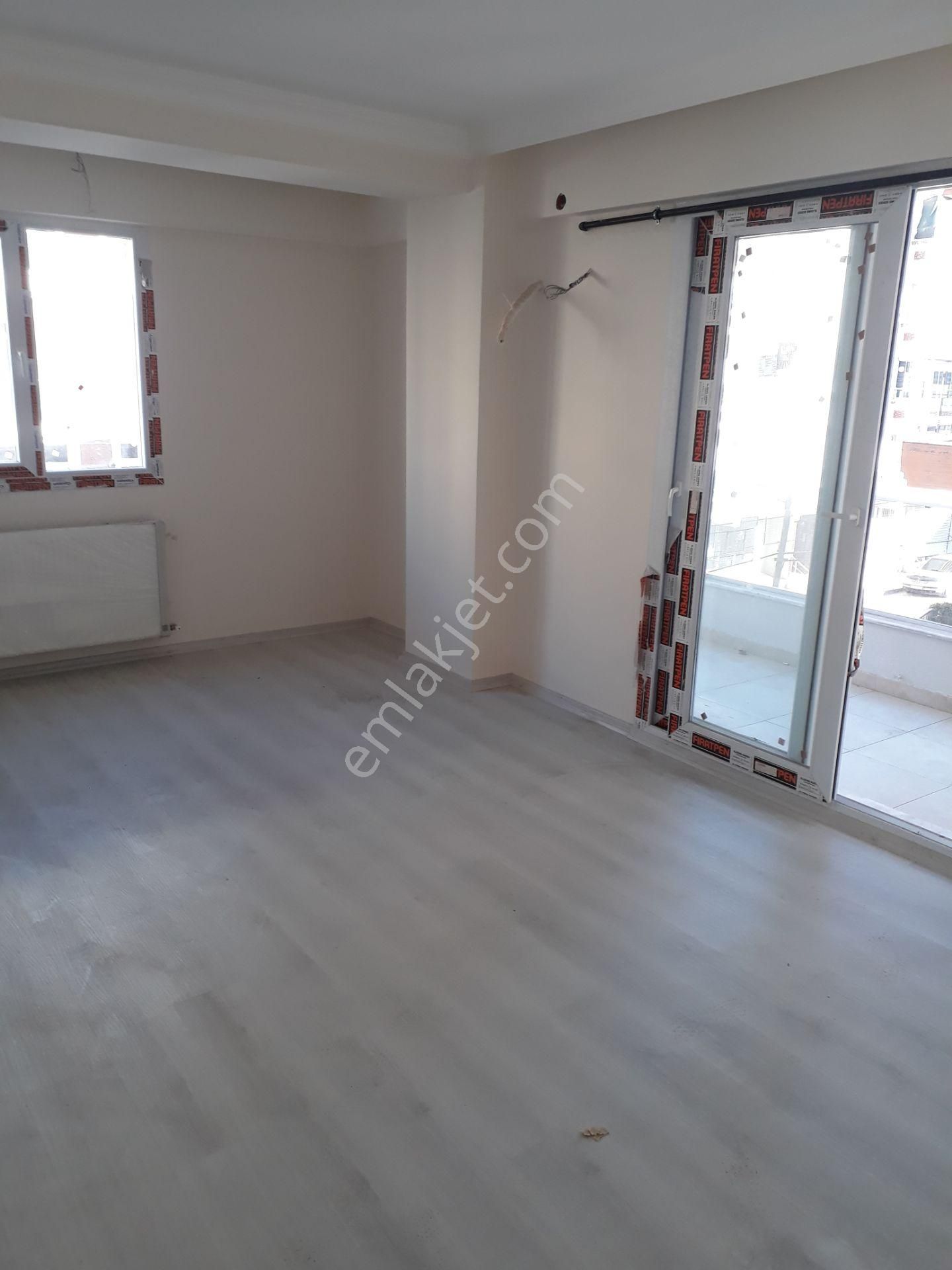 Menemen Esatpaşa Satılık Daire MENEMEN ESATPAŞA MAH. SATILIK 2+1 ARA KAT LUX DAİRE